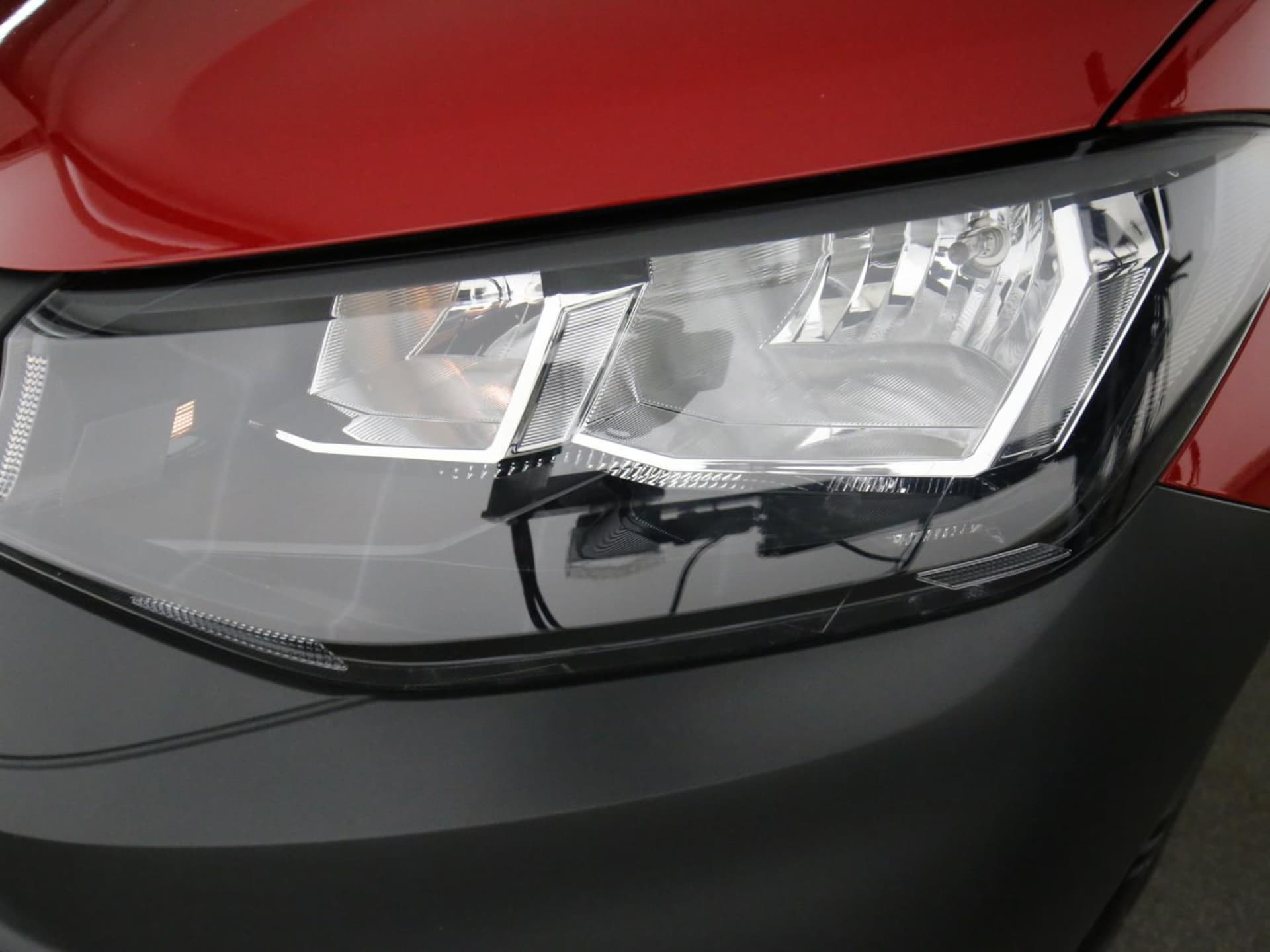 Volkswagen Caddy Basis-Modell