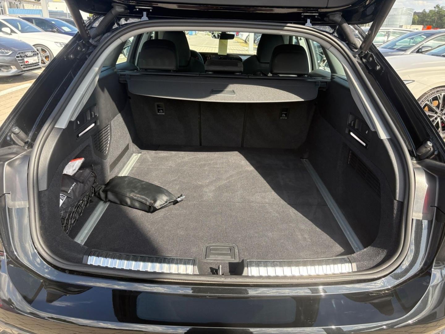 Bild über Audi A6 Avant TFSI 150 kW S tronic - für weitere Informationen kontaktieren Sie den Audi Partner
