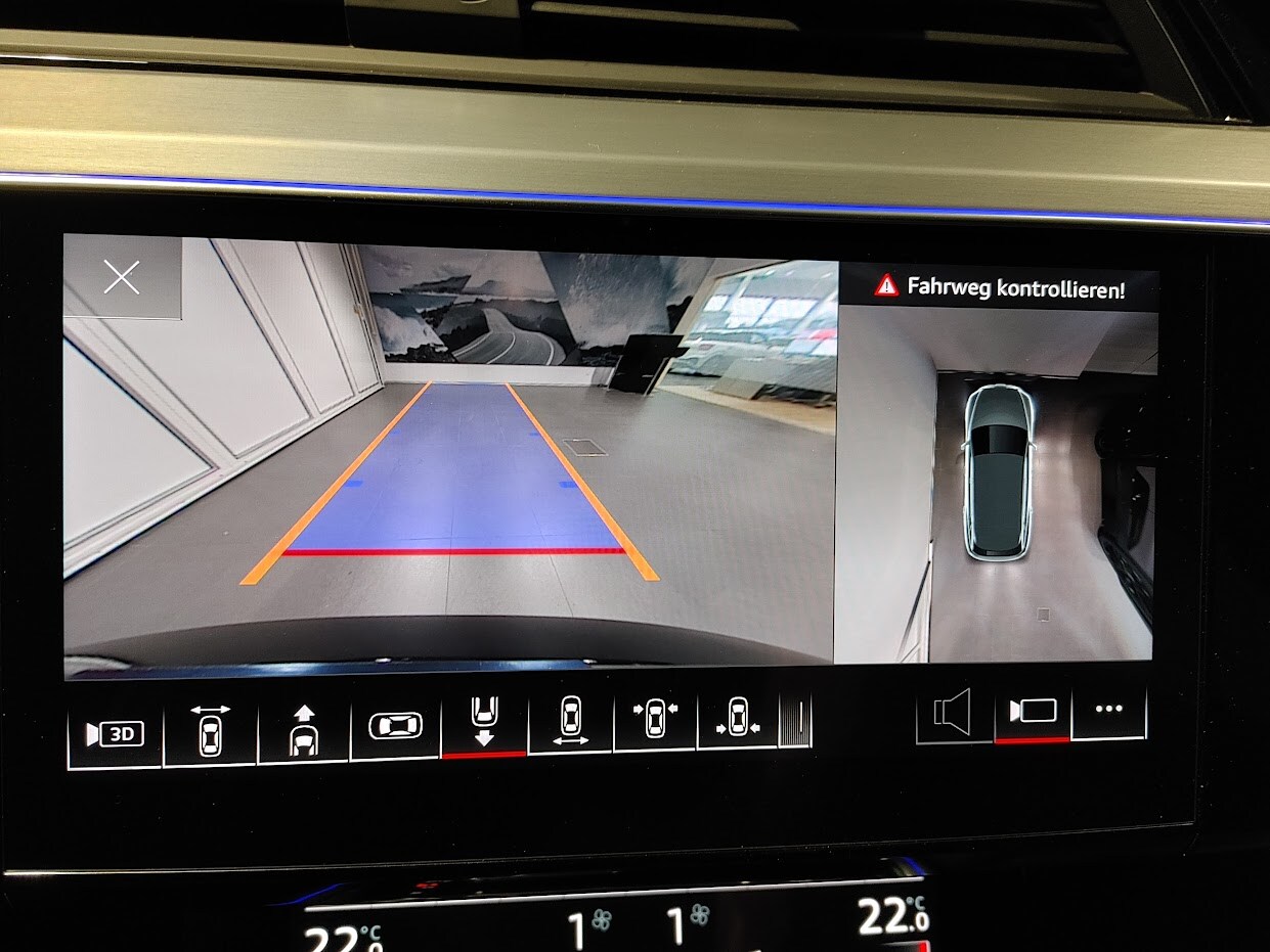 Image about Audi e-tron S line 55 quattro 300,00 kW