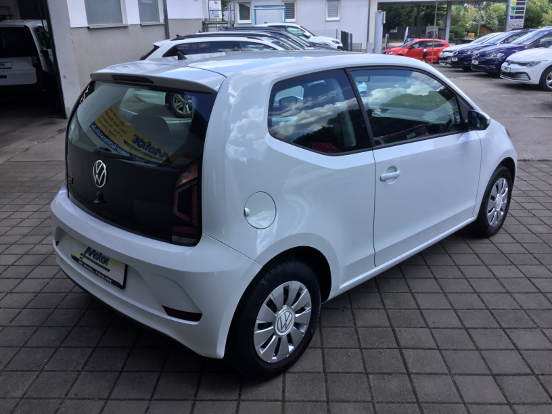 Volkswagen up! move up!