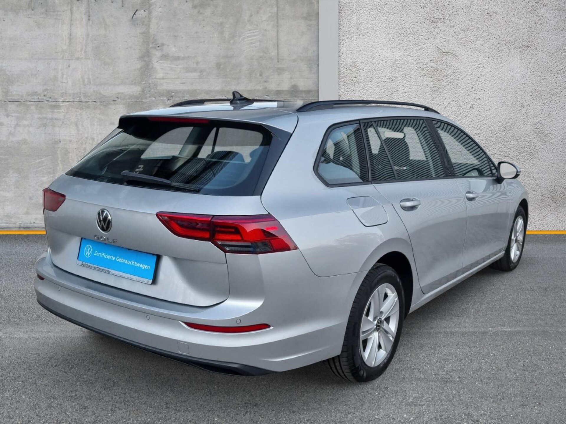 Volkswagen Golf Variant Life