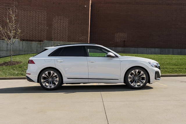 2026 Audi Q8