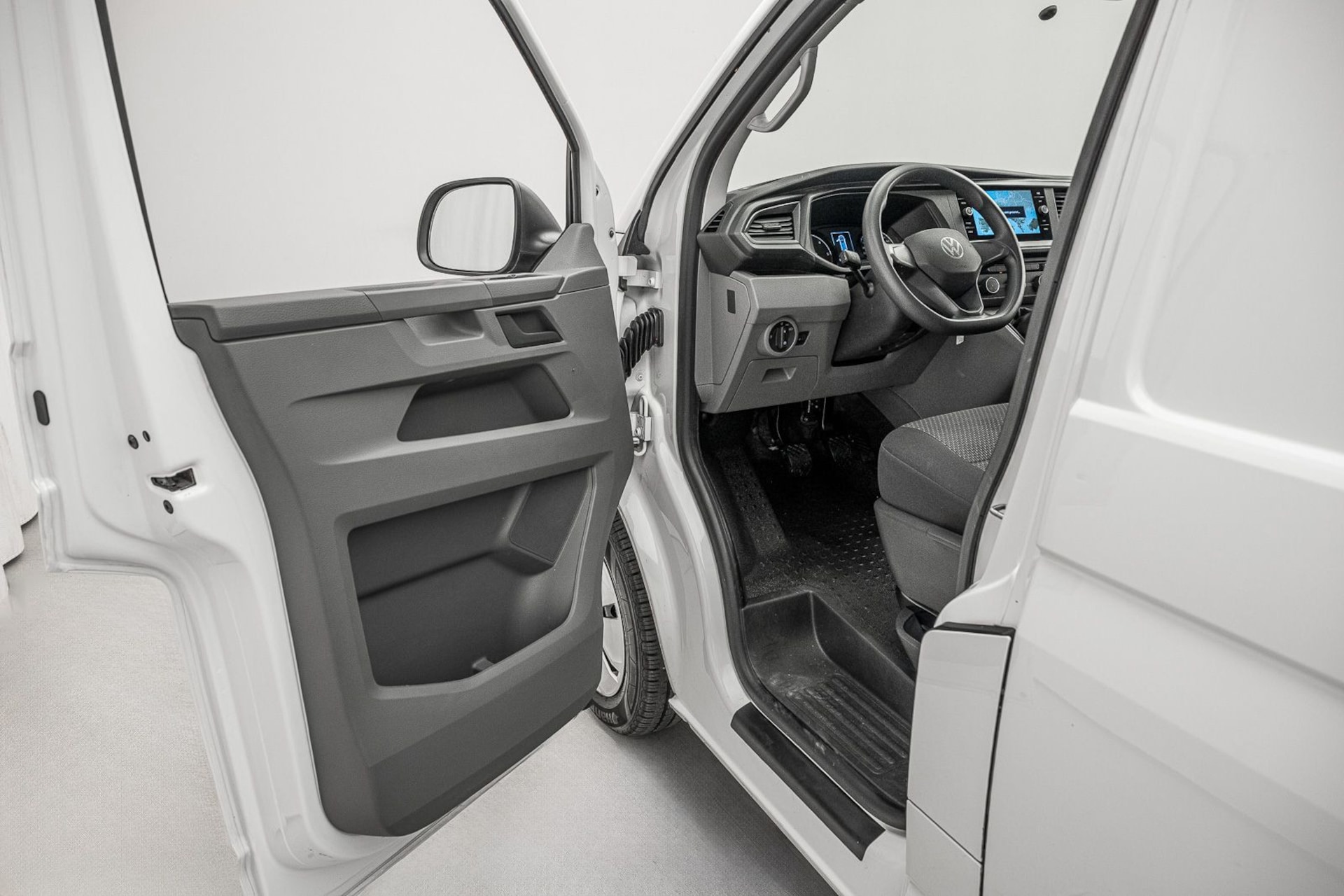 Volkswagen T6.1 Transporter Kasten langer Radstand