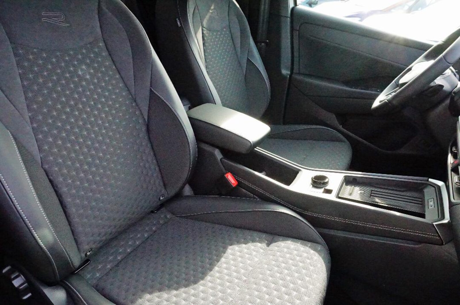Volkswagen T-Roc – Bild 16