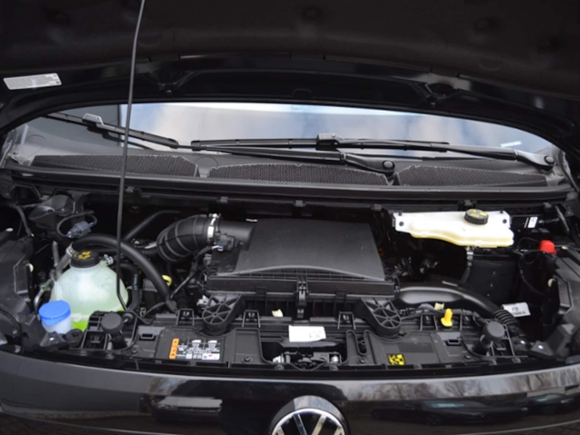 Volkswagen Caravelle langer Radstand Life
