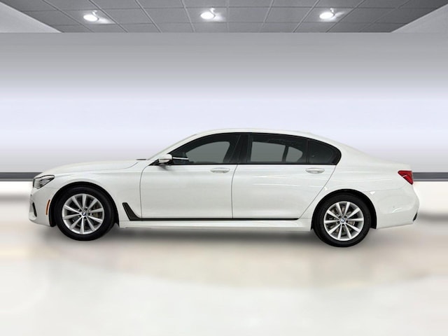 2019 BMW 740i