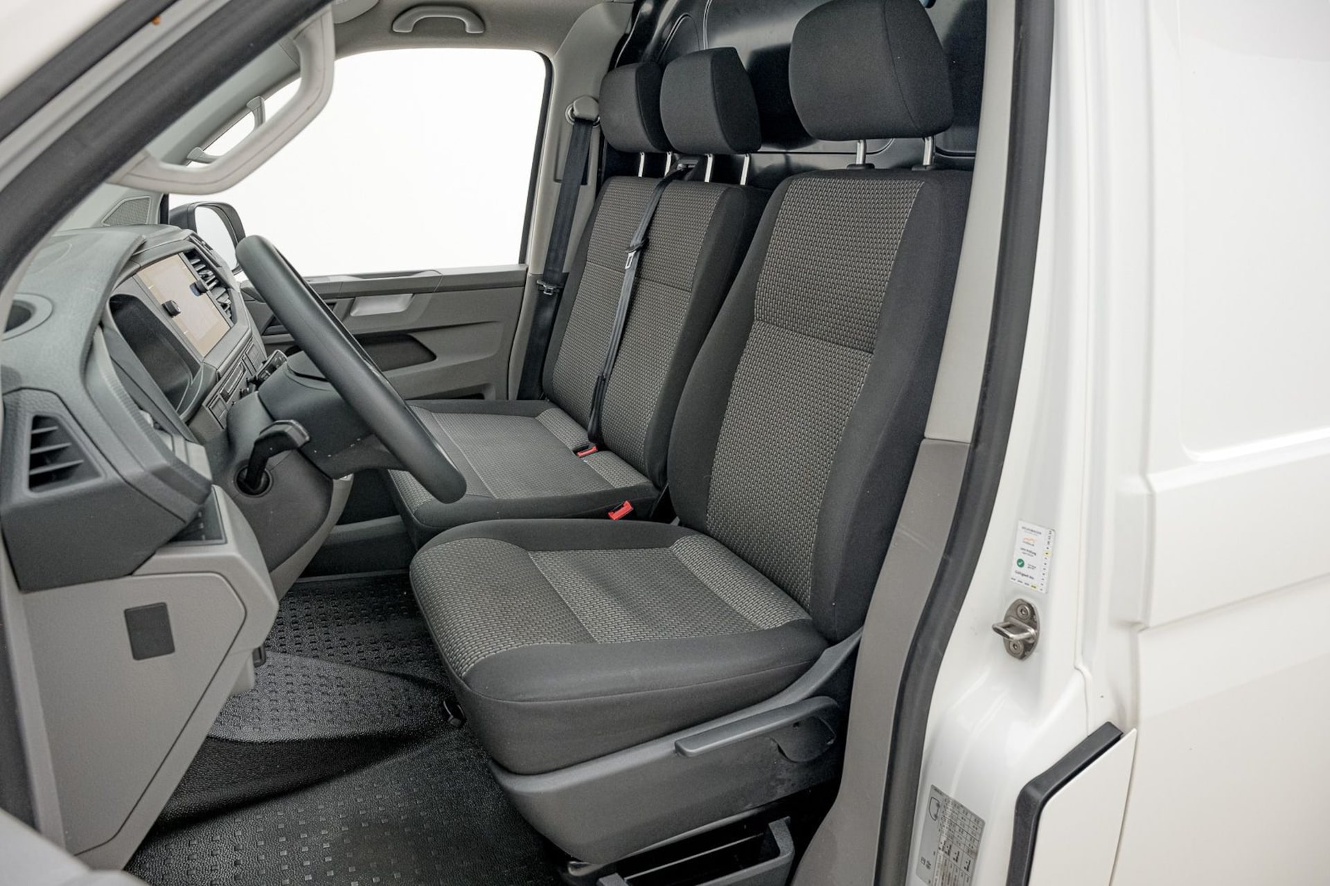 Volkswagen T6.1 Transporter Kasten langer Radstand