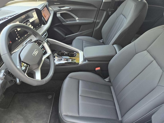 2026 Audi Q5 Premium Plus - Photo 6