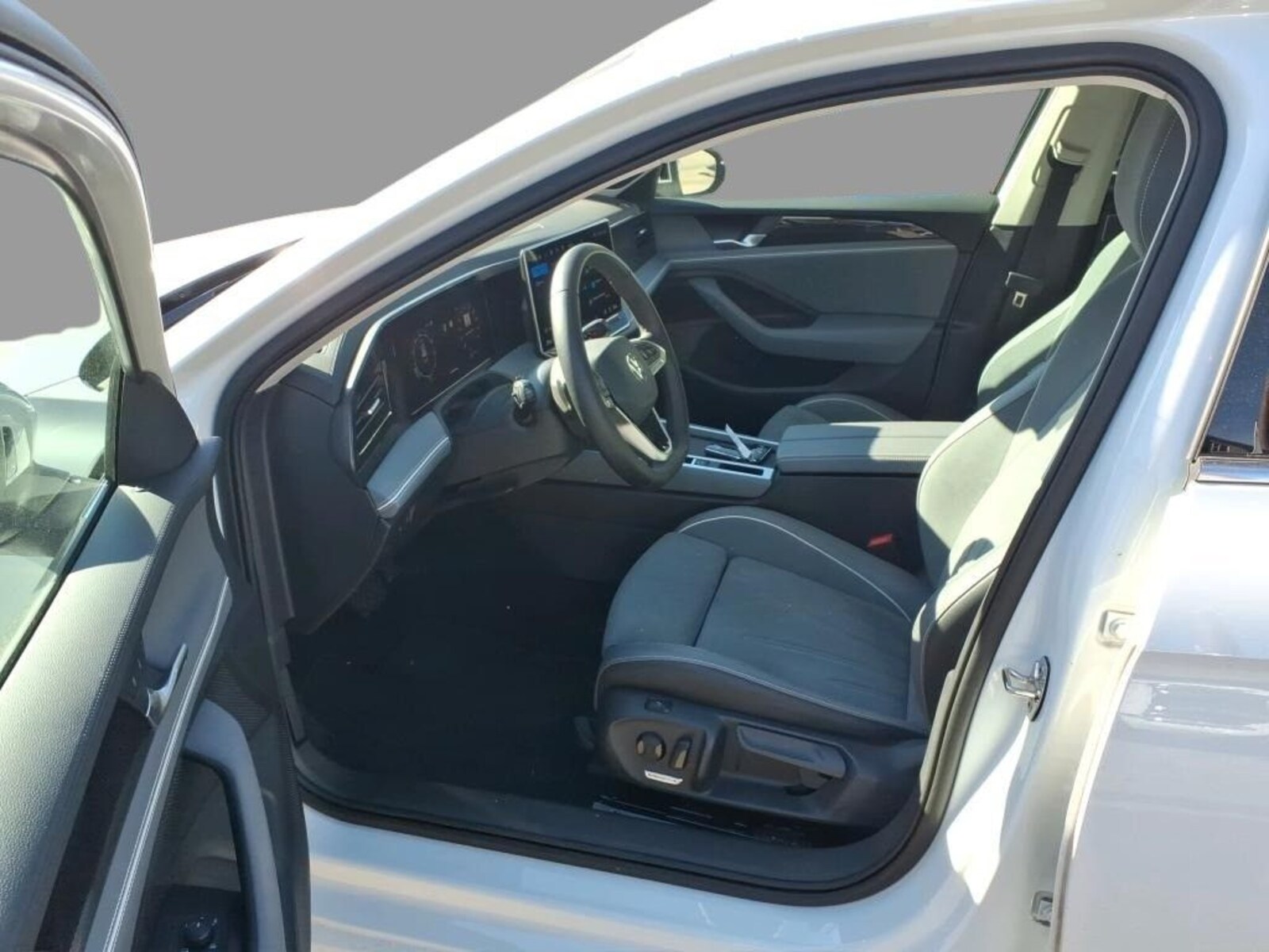 Volkswagen Passat – Bild 4