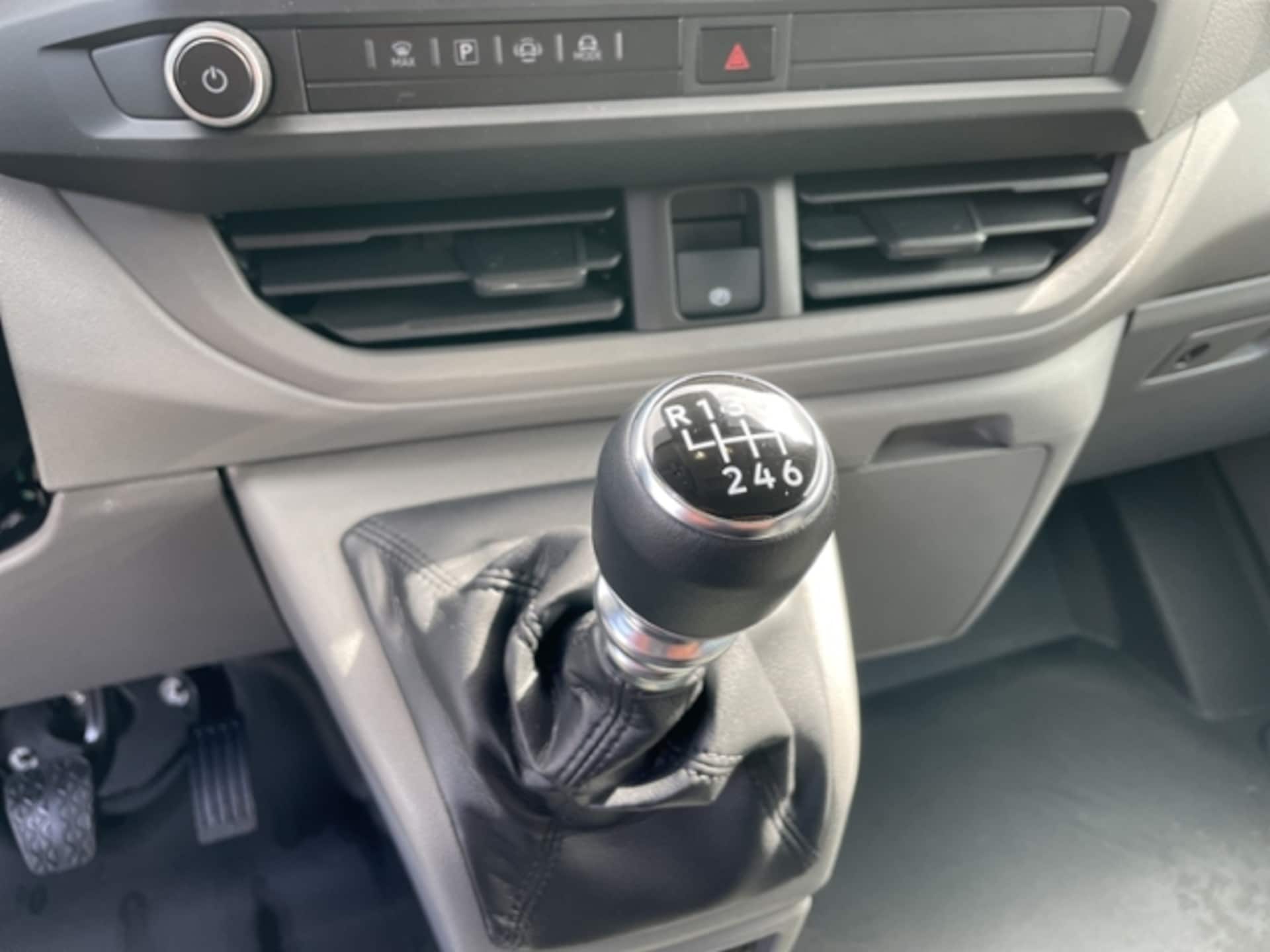 Volkswagen Transporter Kasten kurzer Radstand