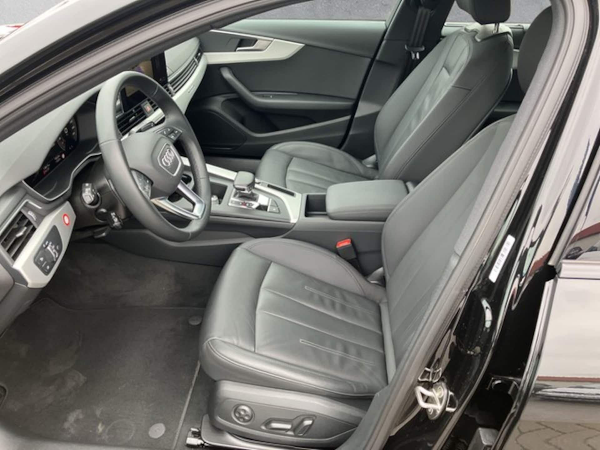 Audi A4 Avant S line
