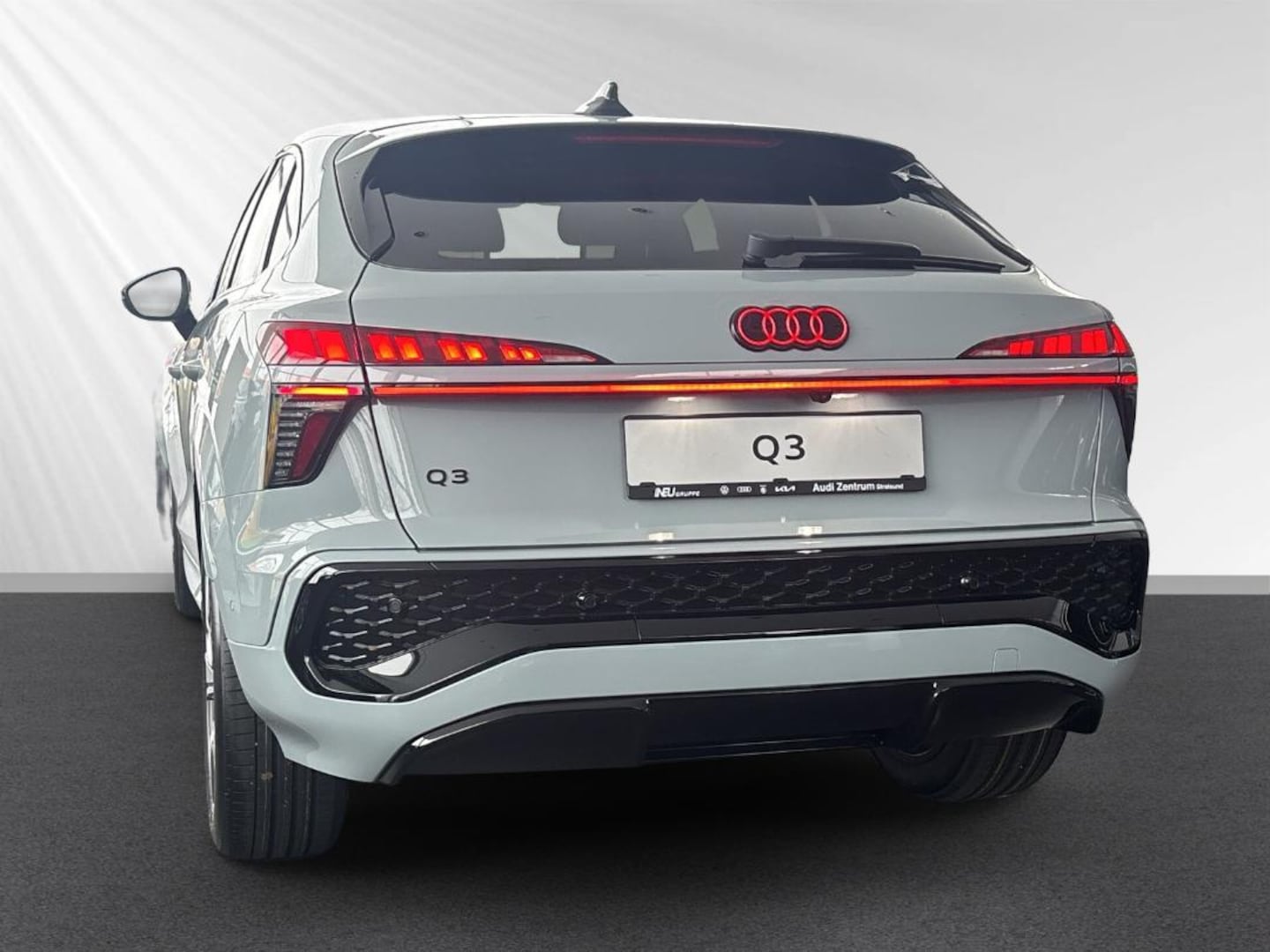 Bild über Audi Q3 Sportback TFSI 110 kW S tronic - für weitere Informationen kontaktieren Sie den Audi Partner