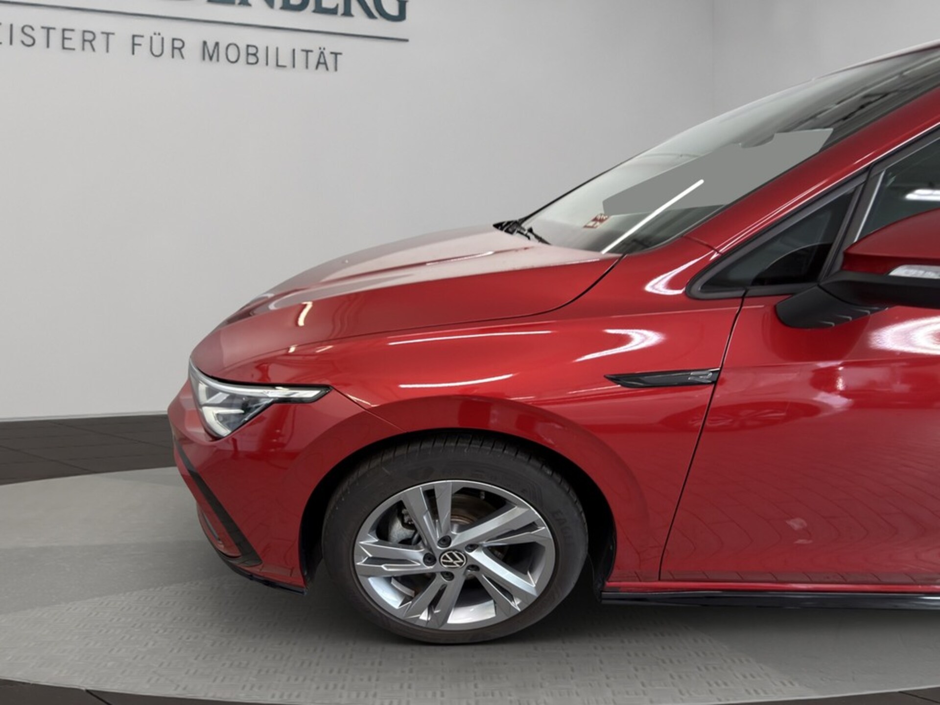 Volkswagen Golf R-Line