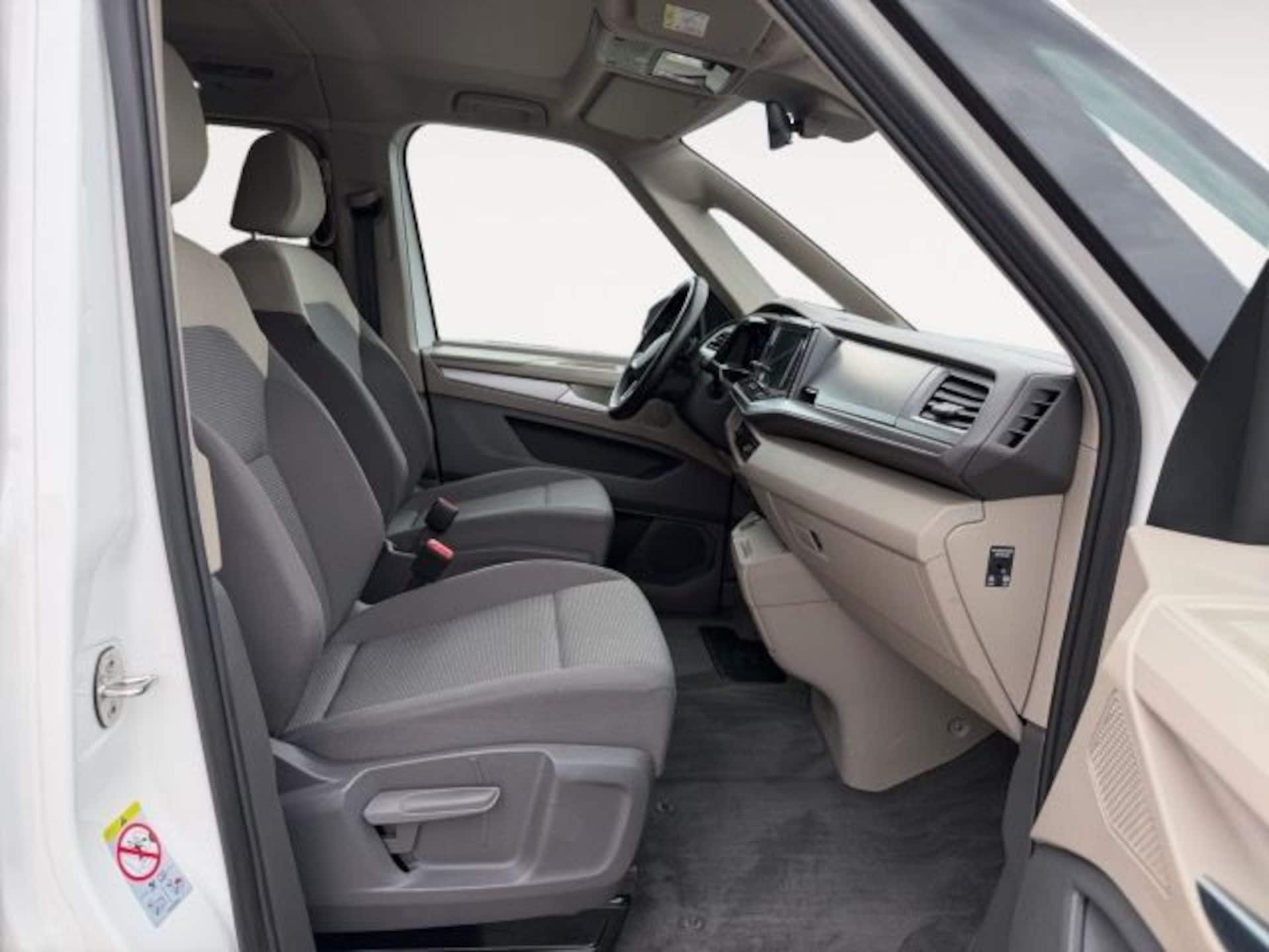 Volkswagen Multivan Basis-Modell