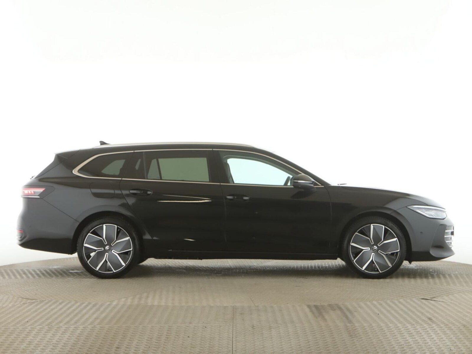 Volkswagen Passat – Bild 9