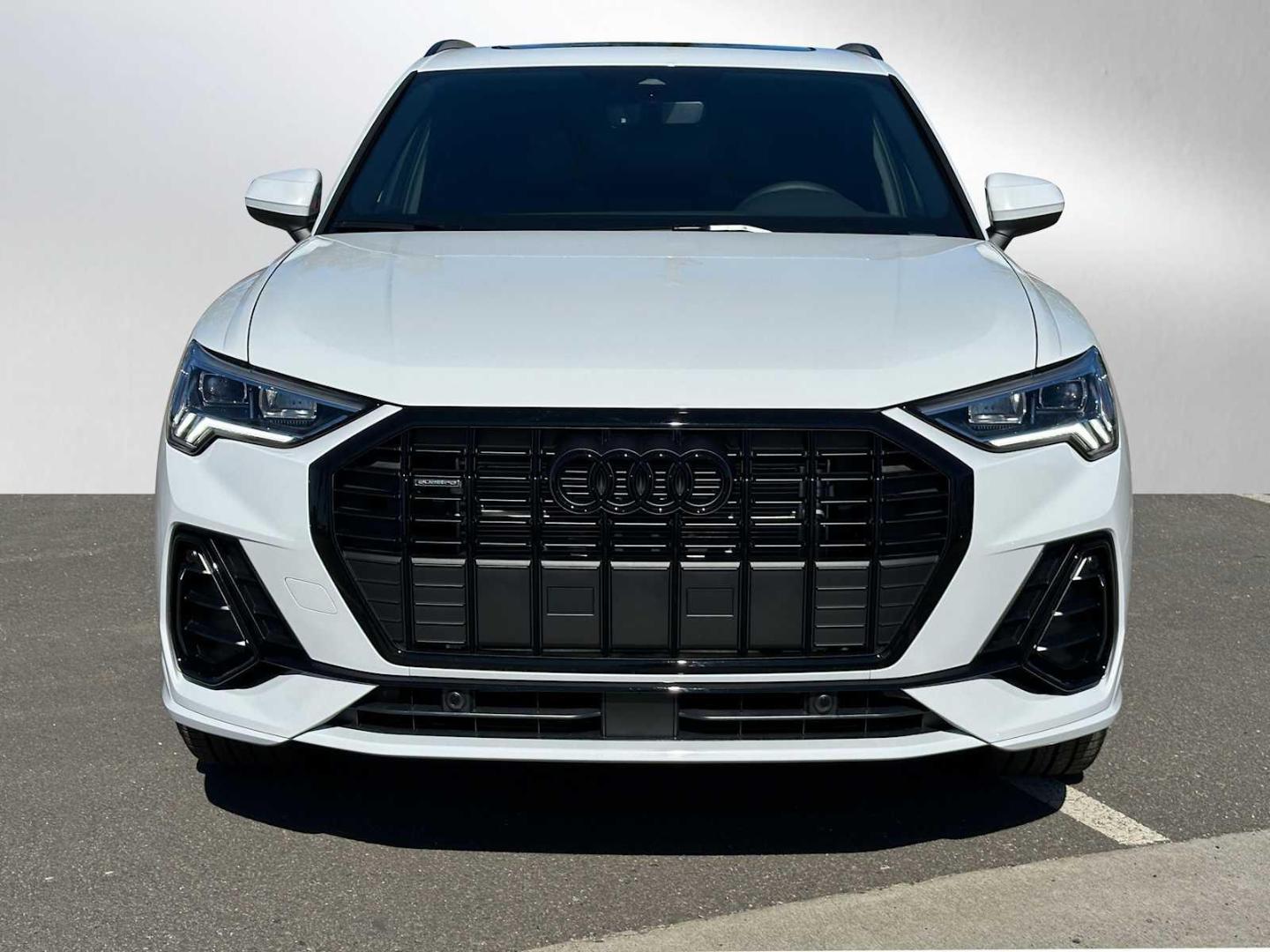 2025 Audi Q3 S Line Premium - Photo 8