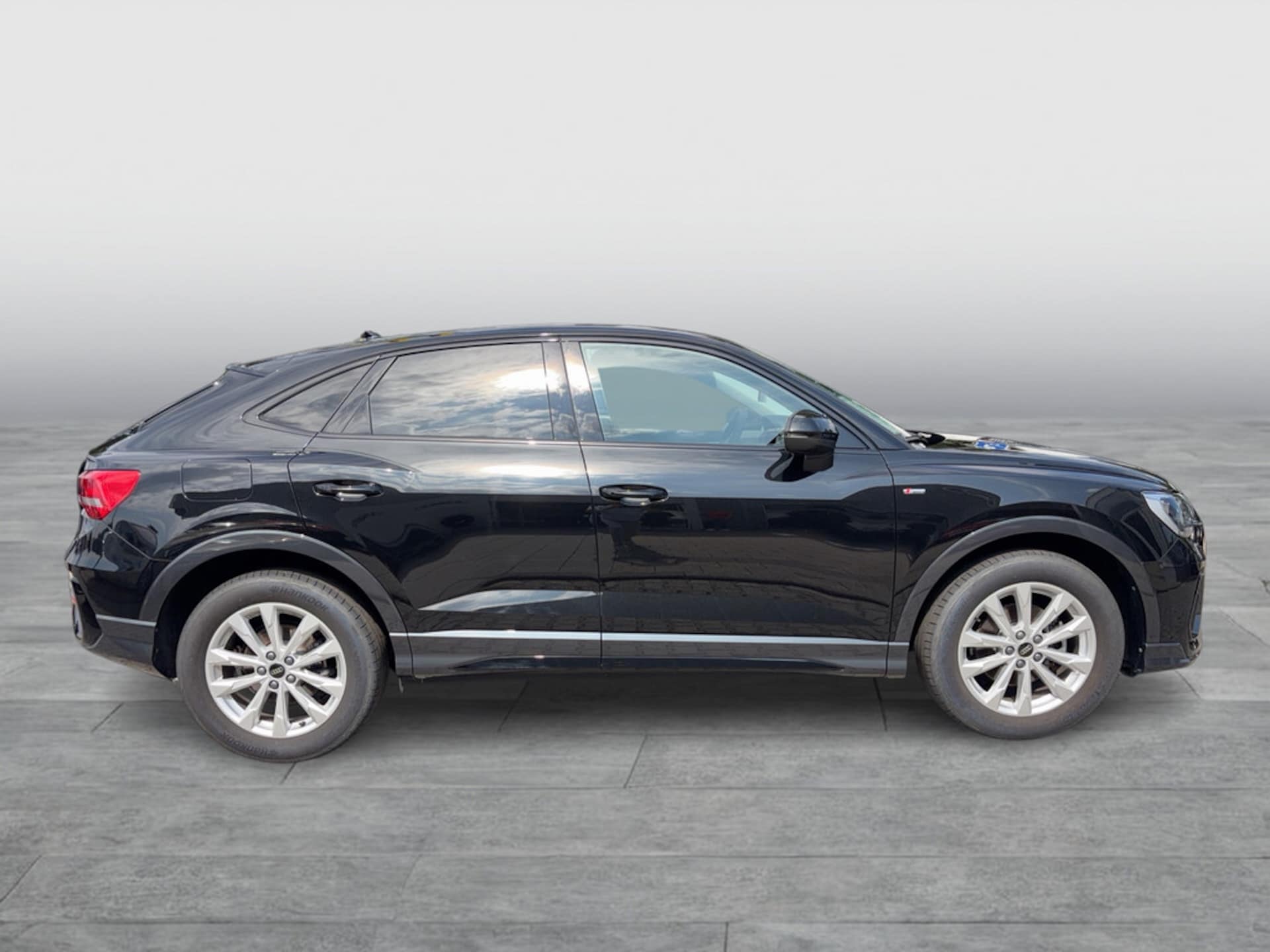 Audi Q3 Sportback S line