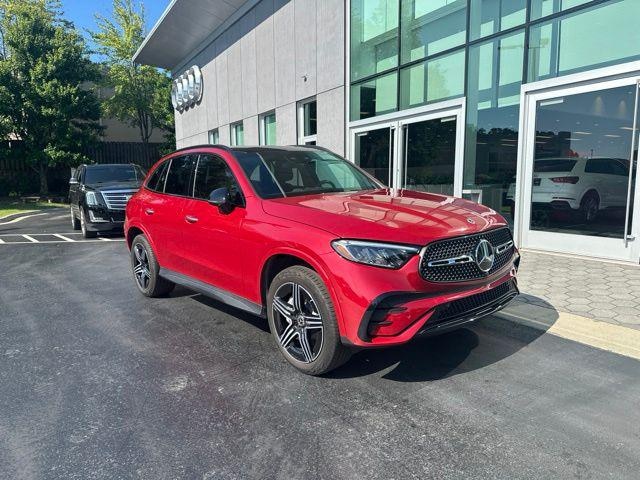 2025 Mercedes-Benz GLC 300
