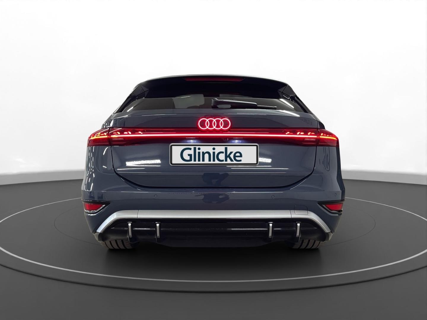 Bild über Audi S6 Avant e-tron e-tron quattro - für weitere Informationen kontaktieren Sie den Audi Partner