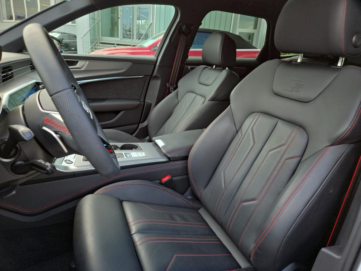 Bild über Audi A6 Avant S line 55 TFSI quattro S tronic - für weitere Informationen kontaktieren Sie den Audi Partner