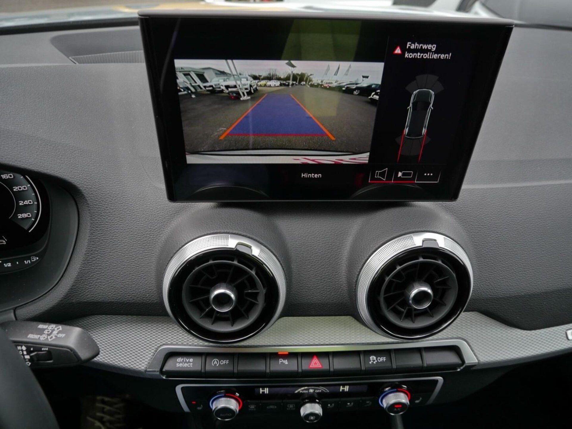 Audi Q2 Advanced