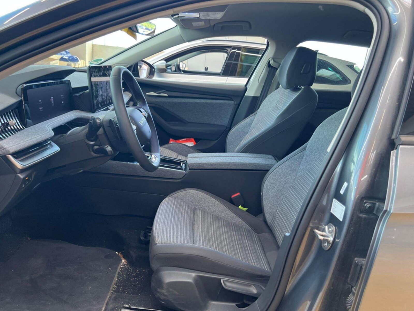 Škoda Superb Combi – Bild 7