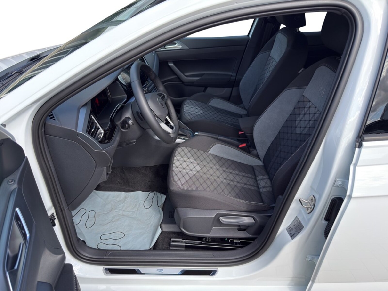 Volkswagen Polo – Bild 12