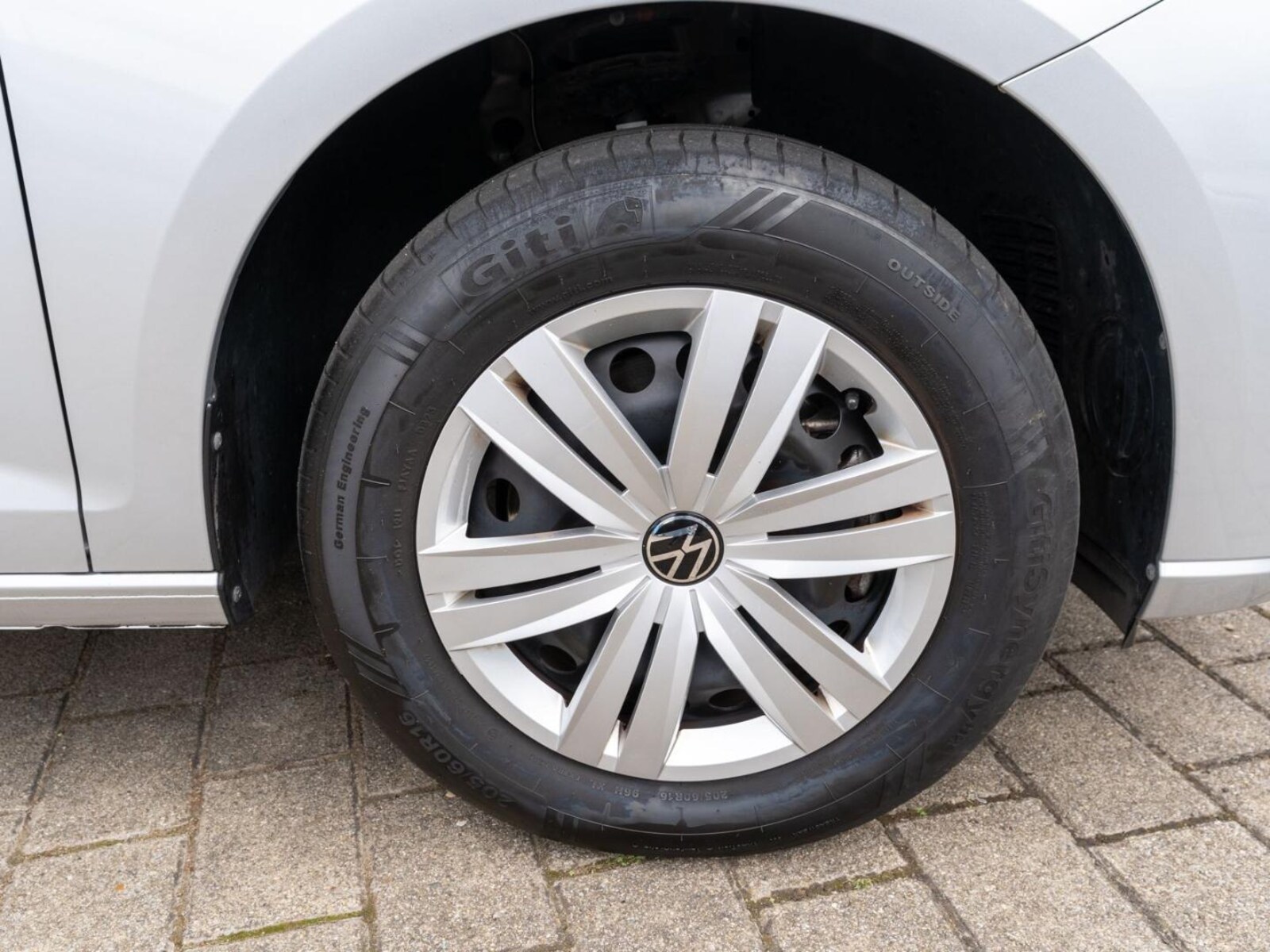 Volkswagen Caddy Cargo – Bild 10
