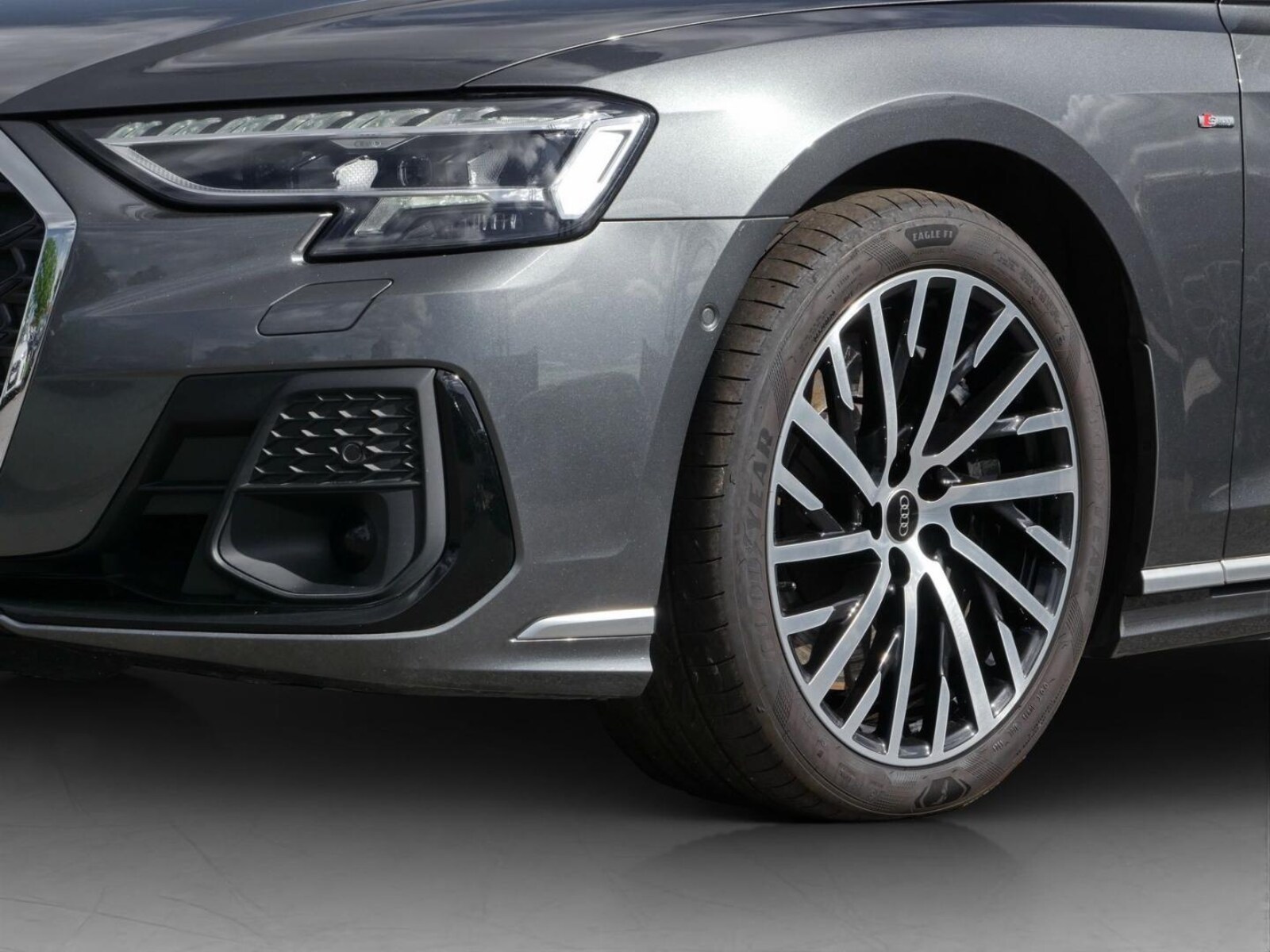 Audi A8 L – Bild 13