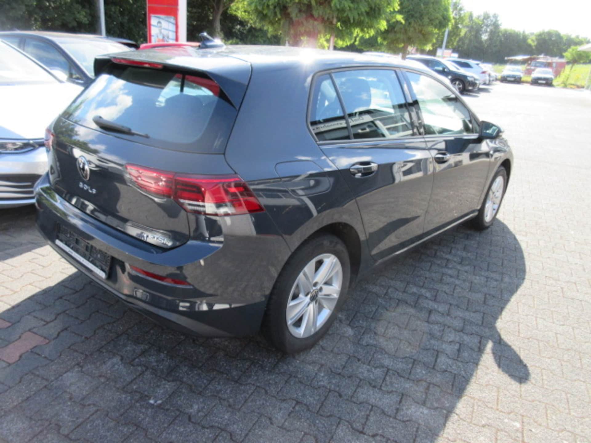 Volkswagen Golf Life