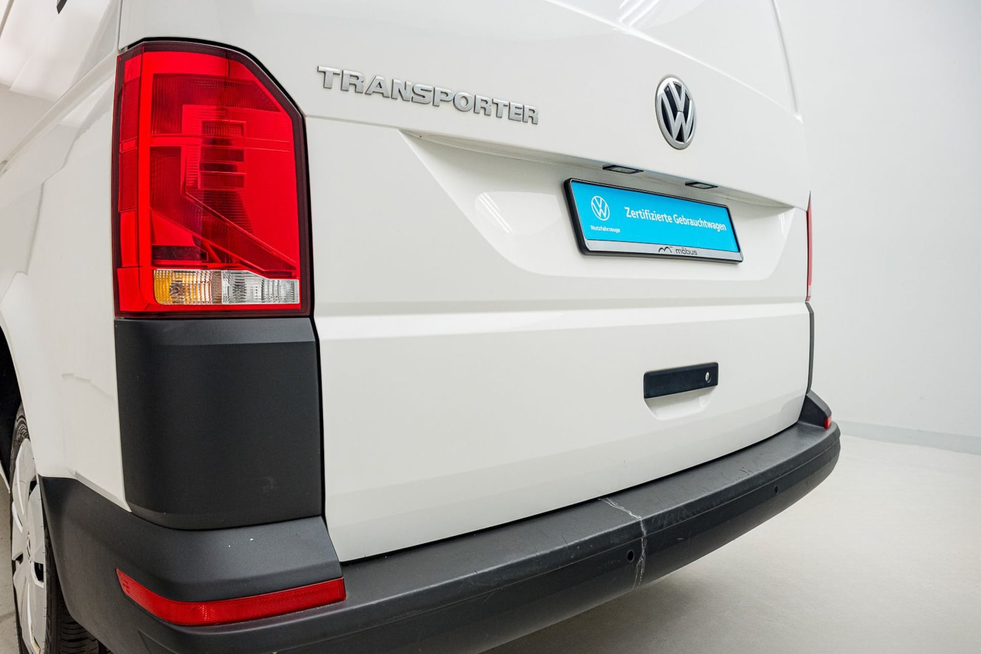 Volkswagen T6.1 Transporter Kasten langer Radstand