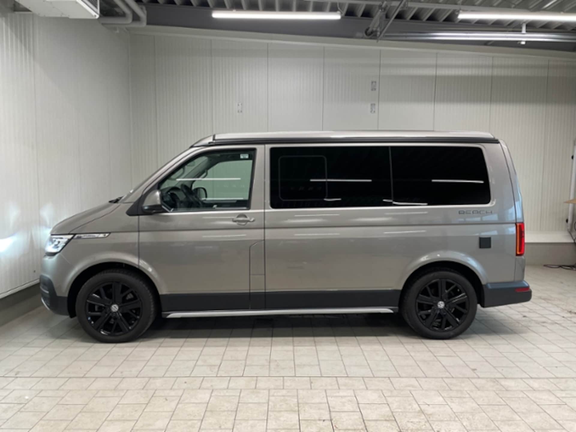 Volkswagen T6.1 California Beach