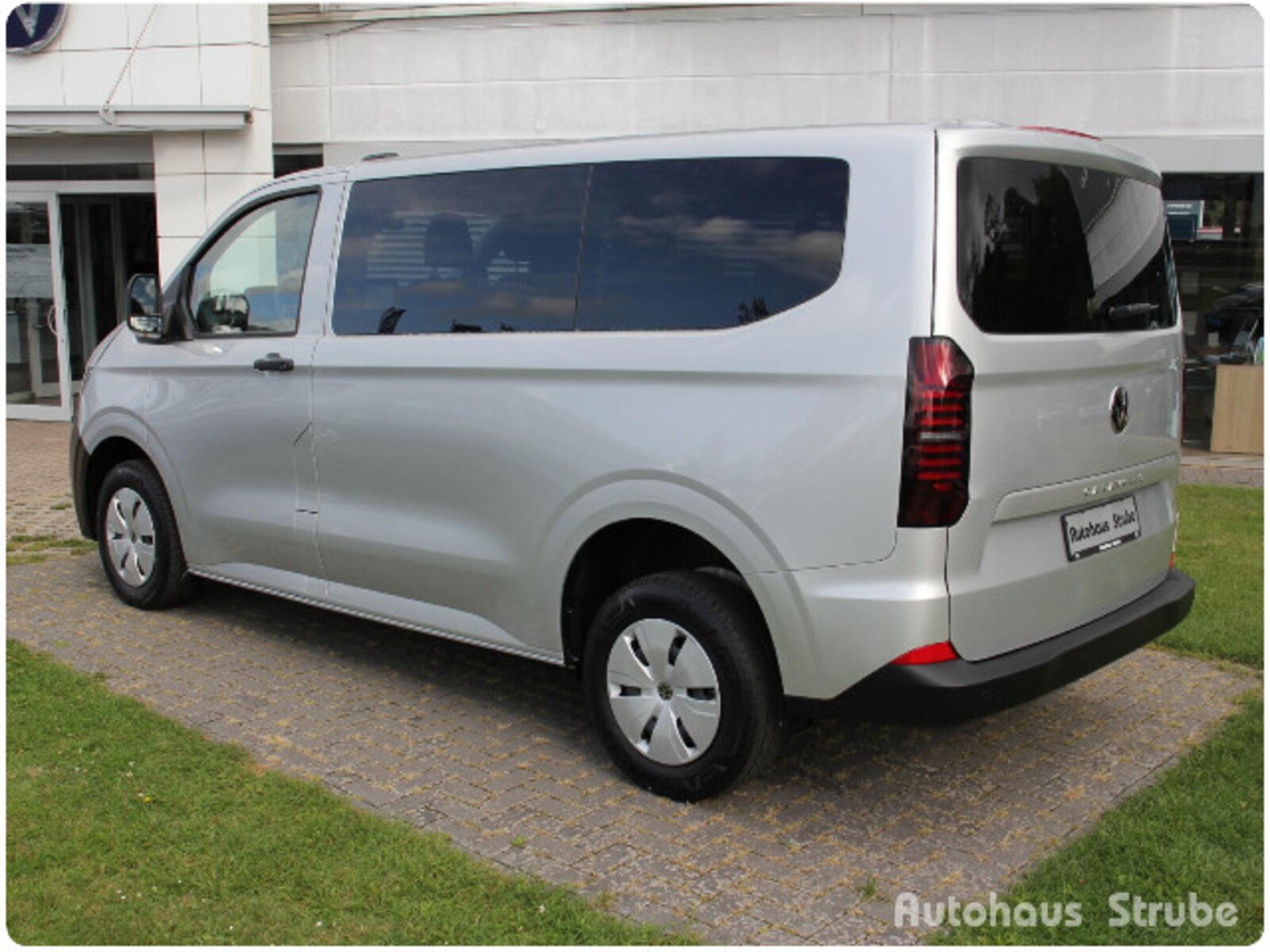 Volkswagen Caravelle – Bild 8
