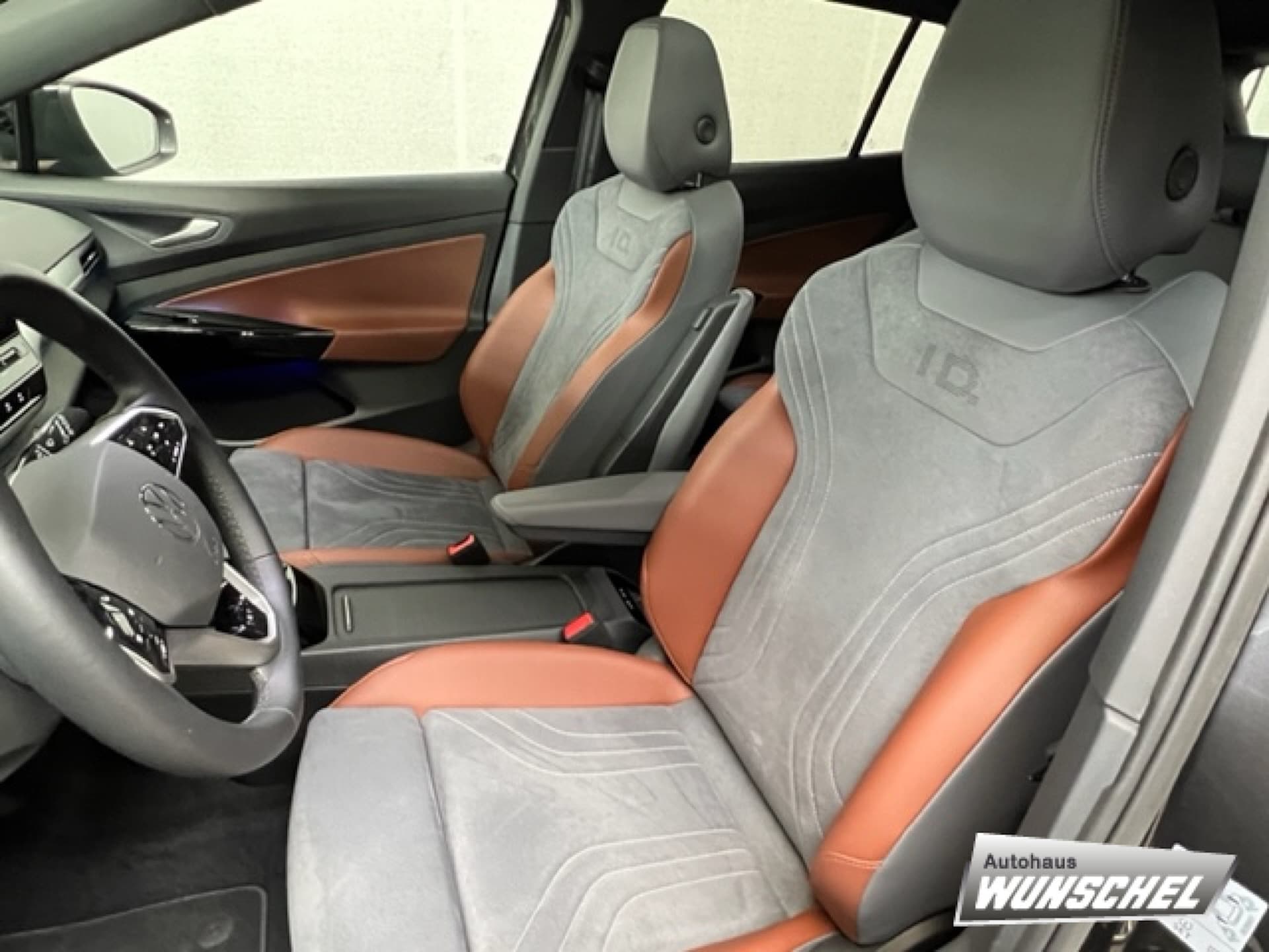 Volkswagen ID.4 1st Max