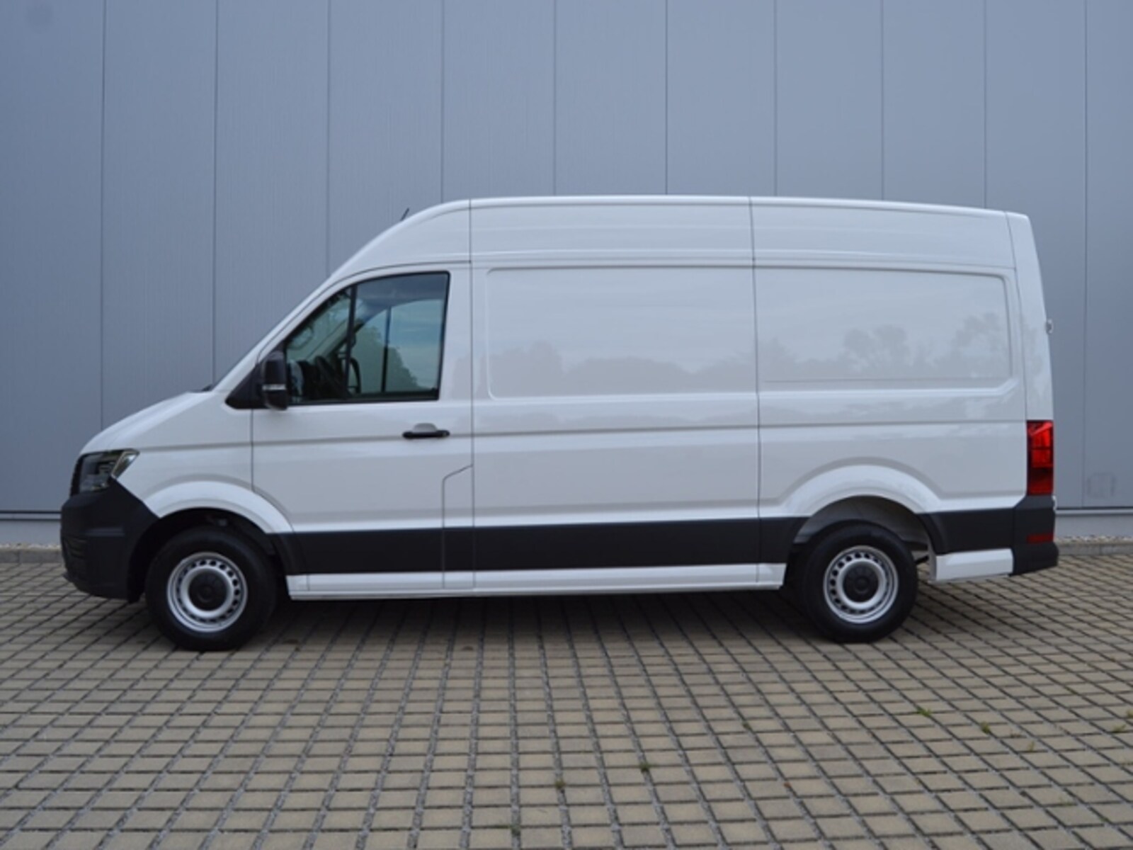 Volkswagen Crafter Kasten mittlerer Radstand – Bild 8