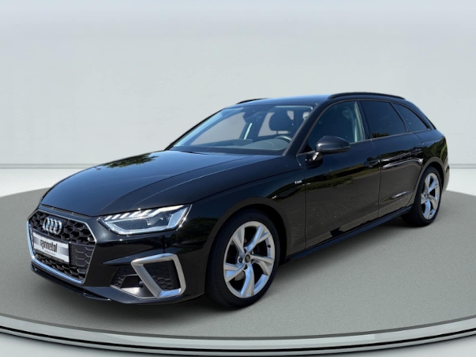 Audi A4 Avant S line