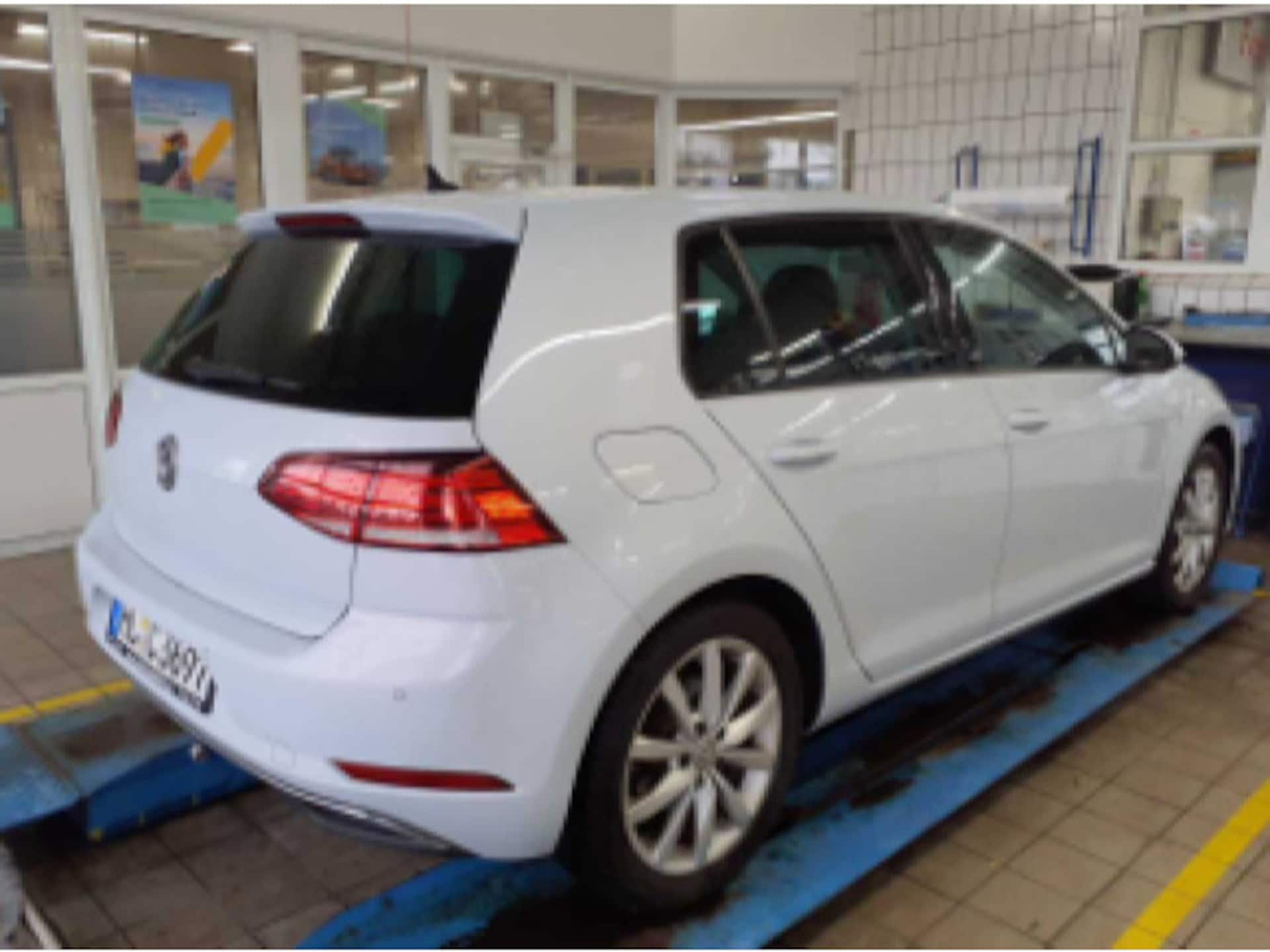 Volkswagen Golf SOUND