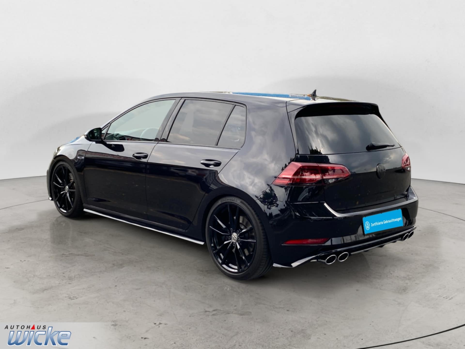 Volkswagen Golf R