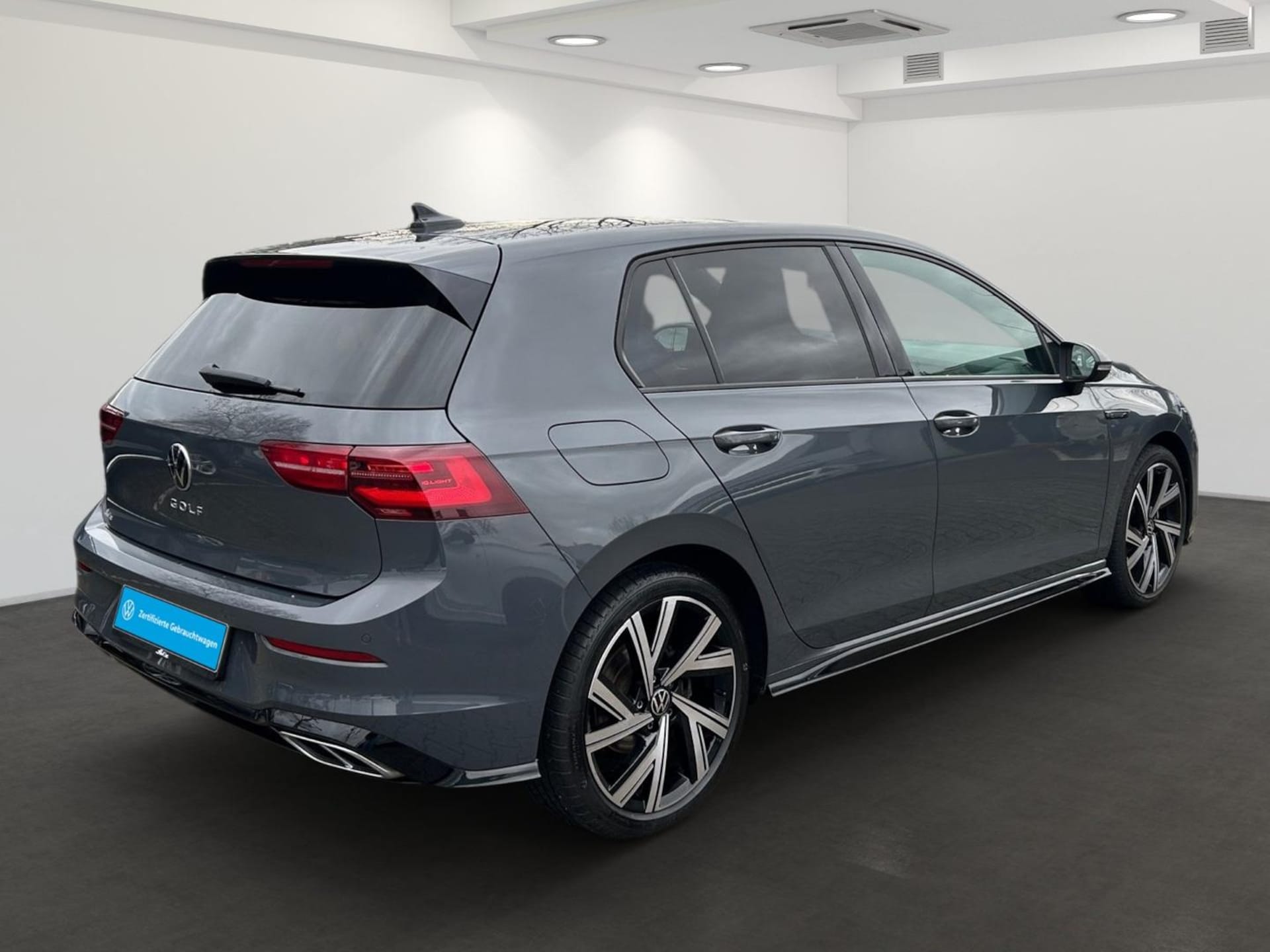 Volkswagen Golf R-Line