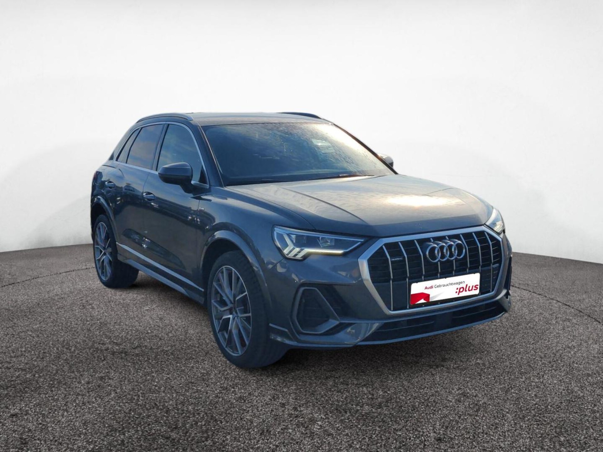 Audi Q3 SUV S line