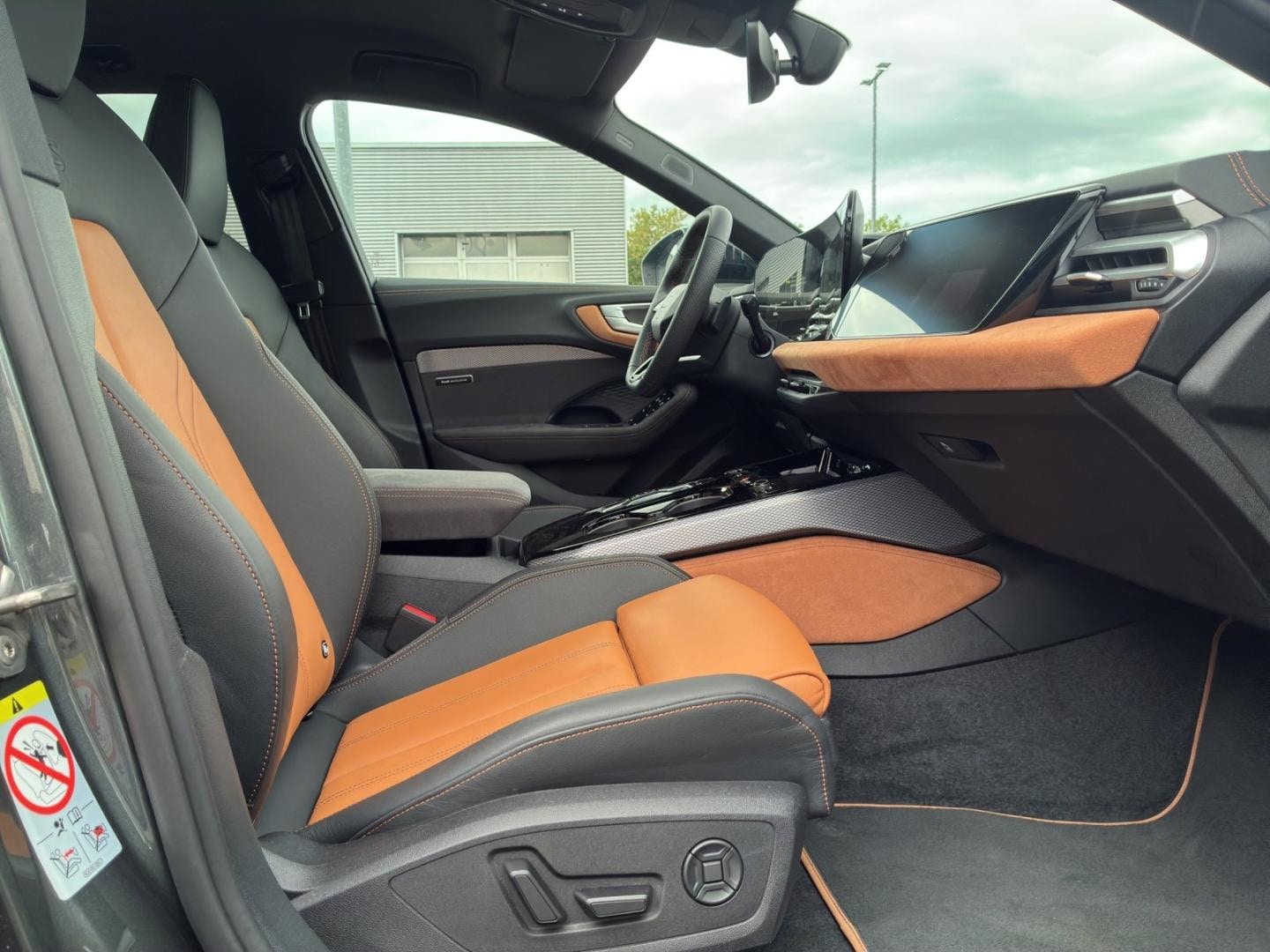 Bild über Audi A5 Avant TDI quattro 150 kW S tronic - für weitere Informationen kontaktieren Sie den Audi Partner