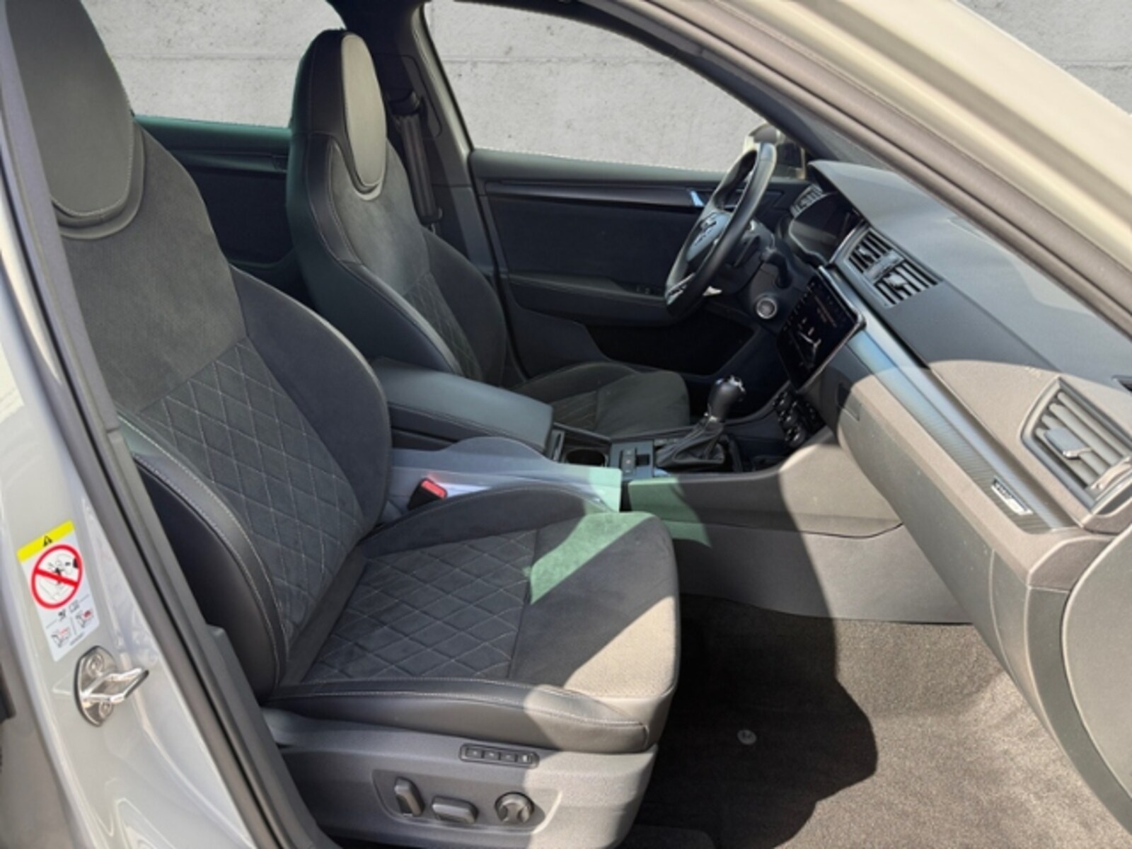 Škoda Superb Combi – Bild 17