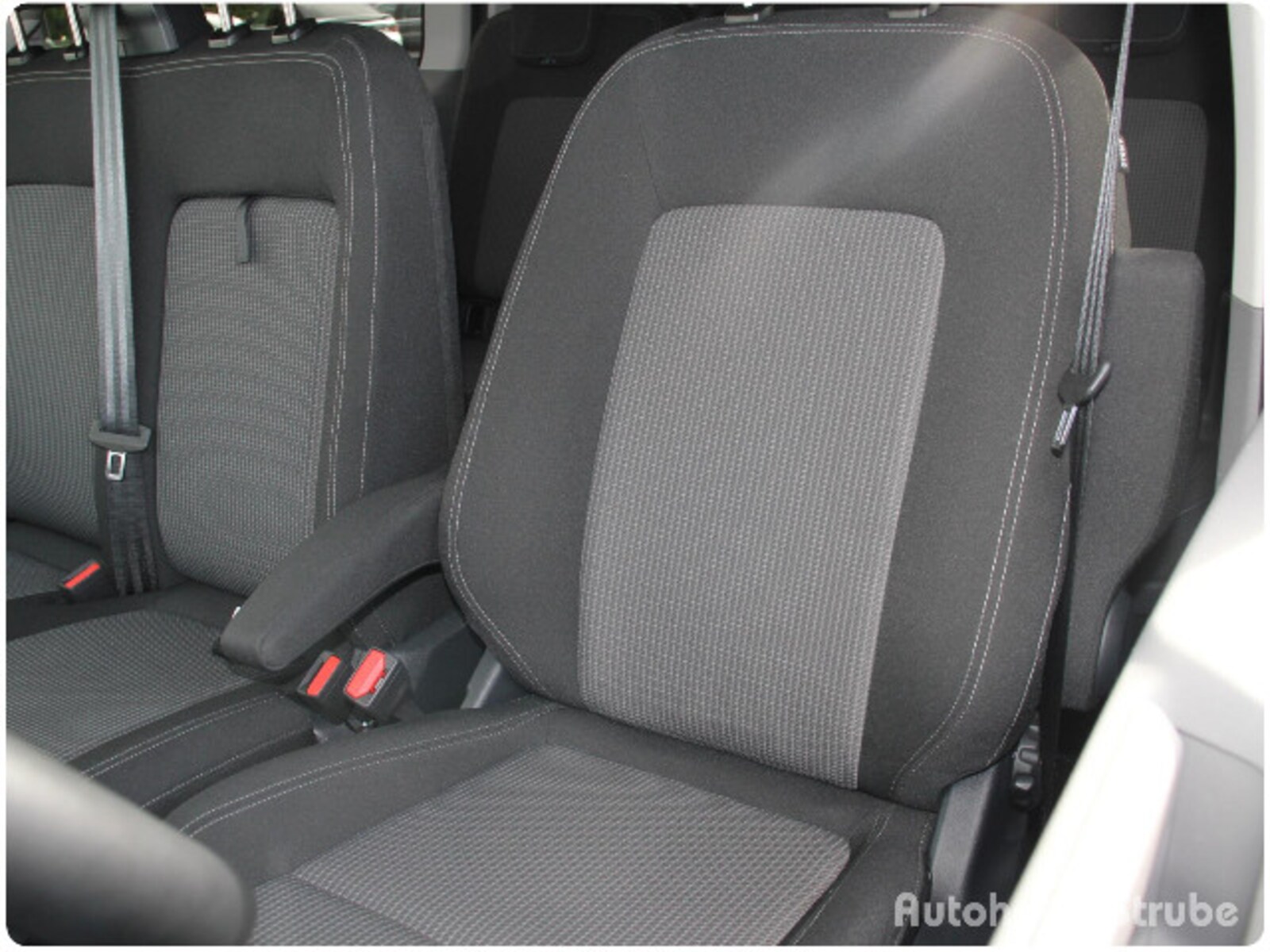 Volkswagen Caravelle – Bild 12