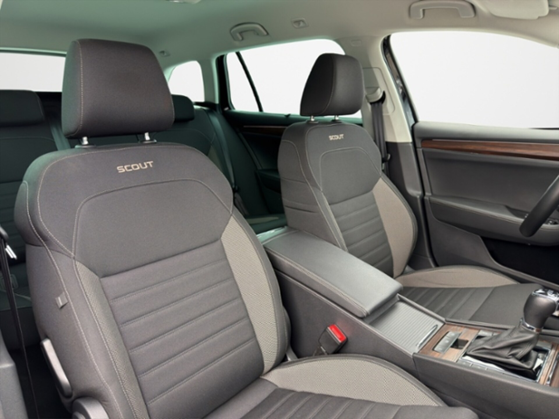 Skoda Superb Combi Scout