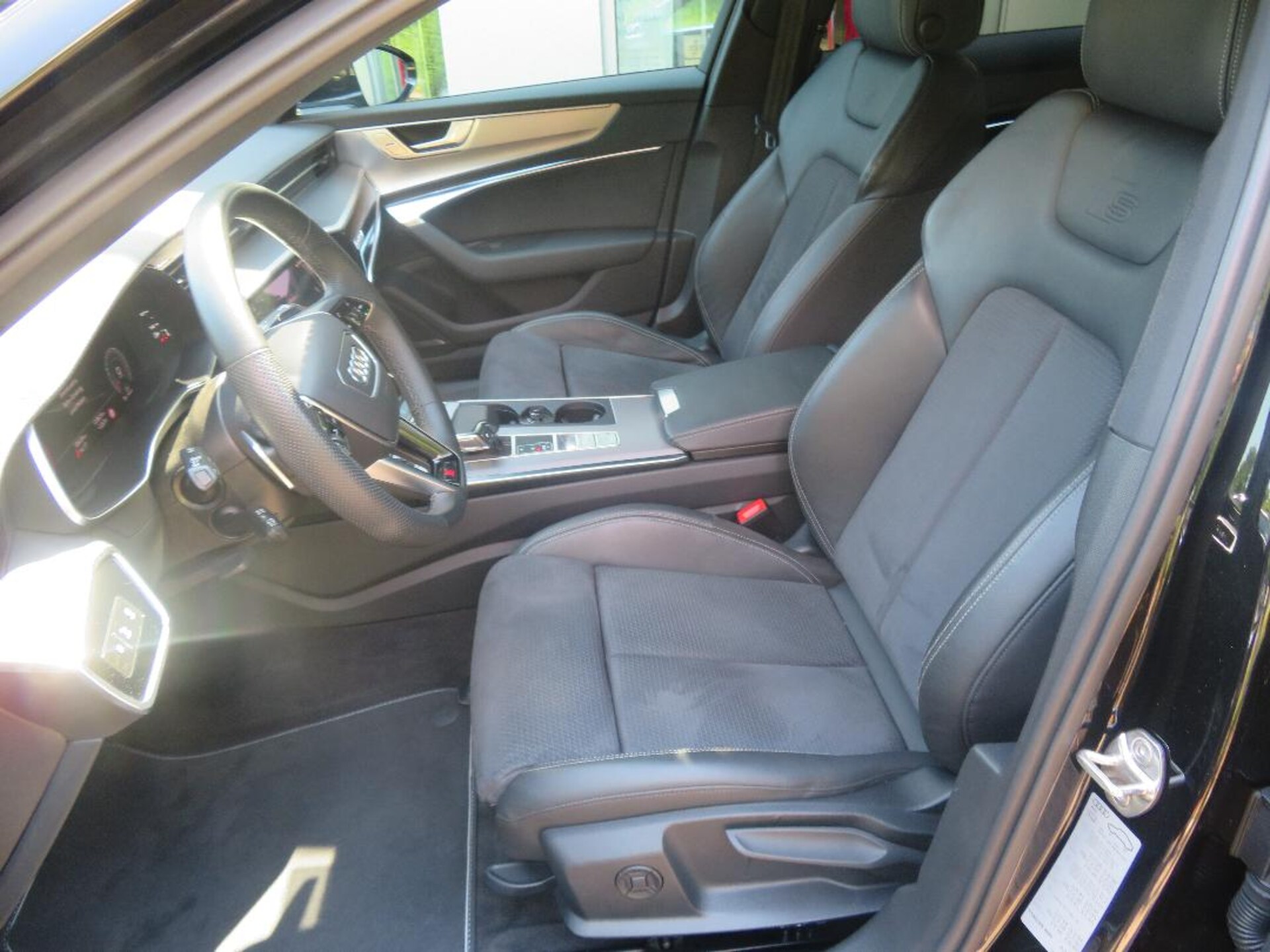 Audi A6 Avant S line