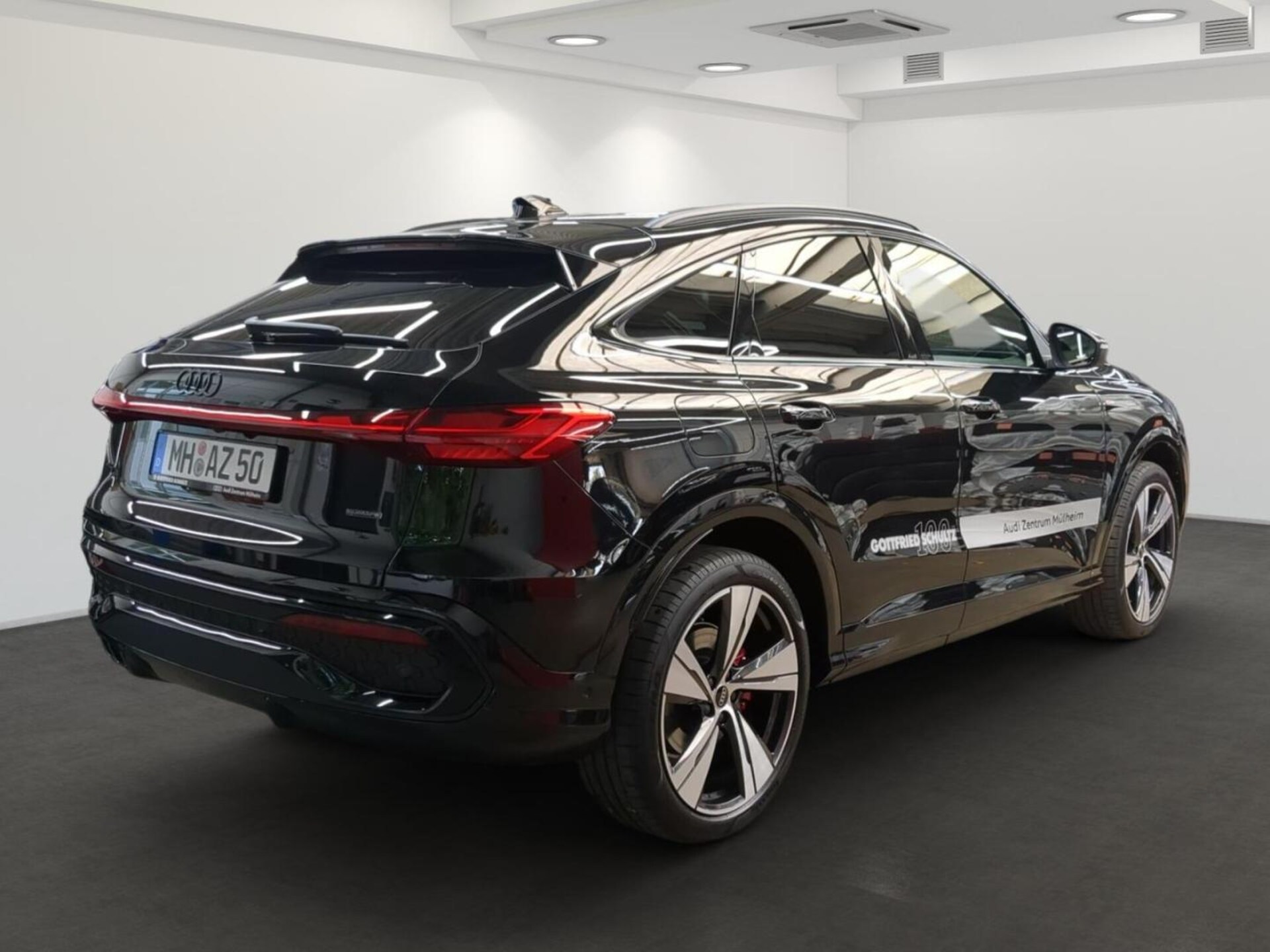 Audi Q5 Sportback edition one
