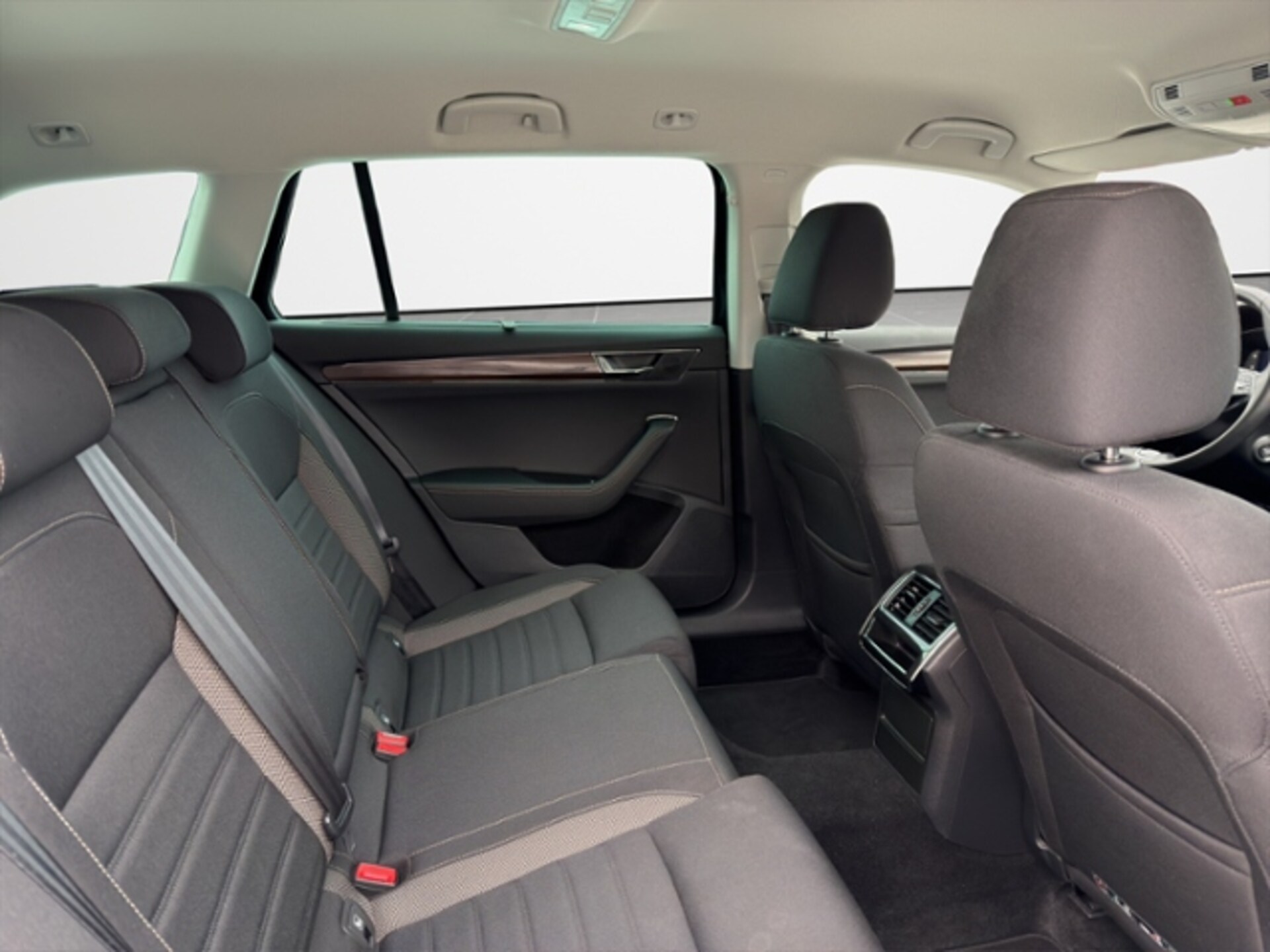 Skoda Superb Combi Scout