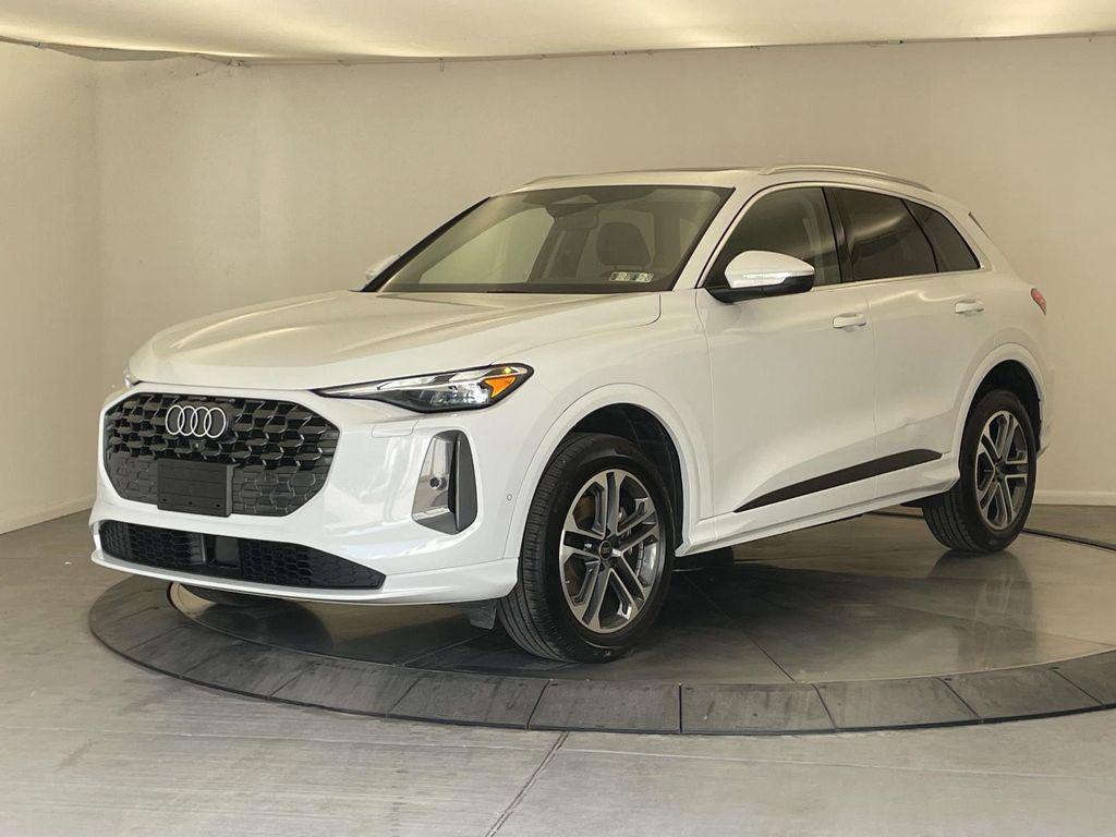 2025 Audi Q5 40 Premium's photo