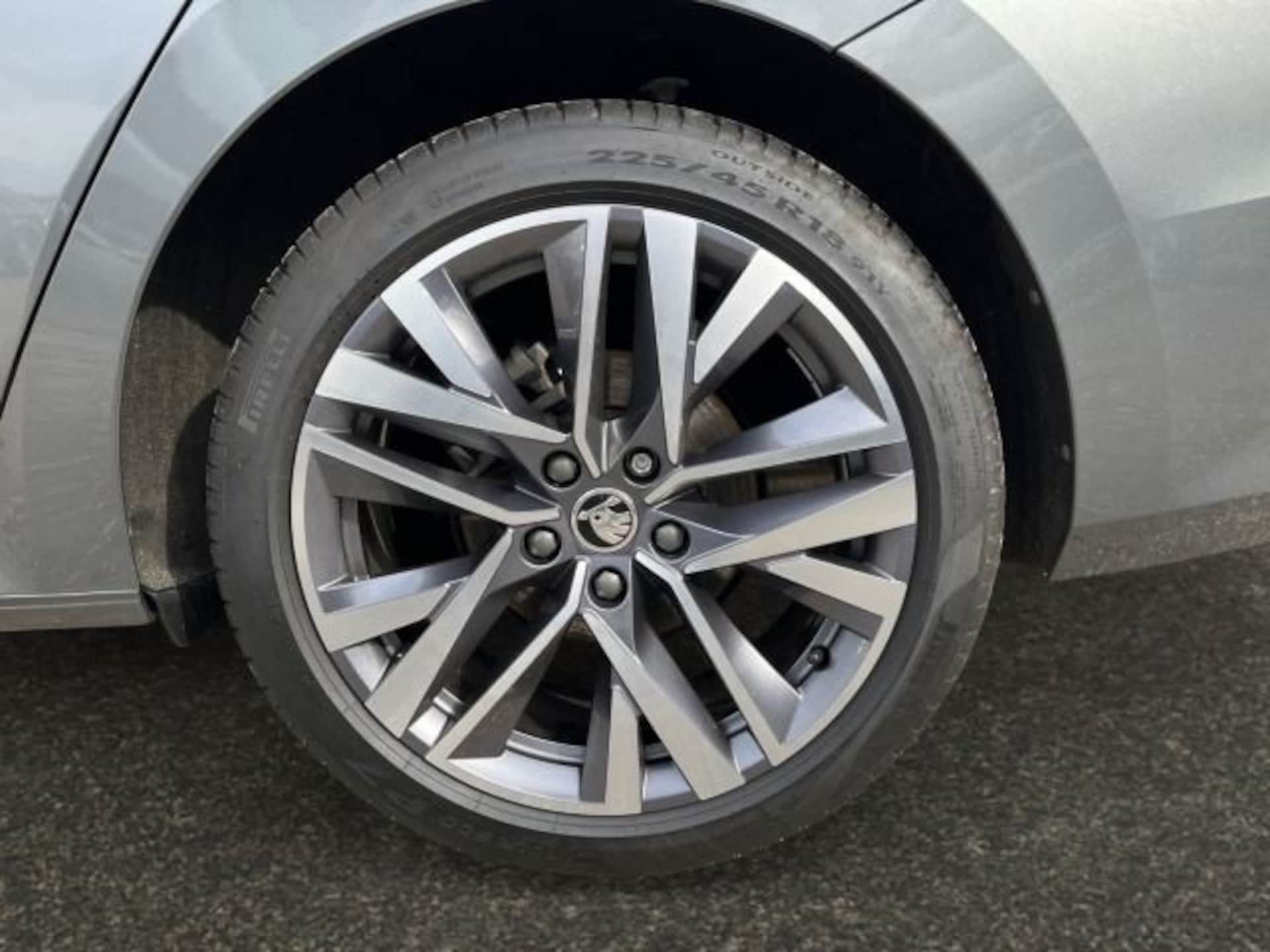 Skoda Octavia Combi Selection