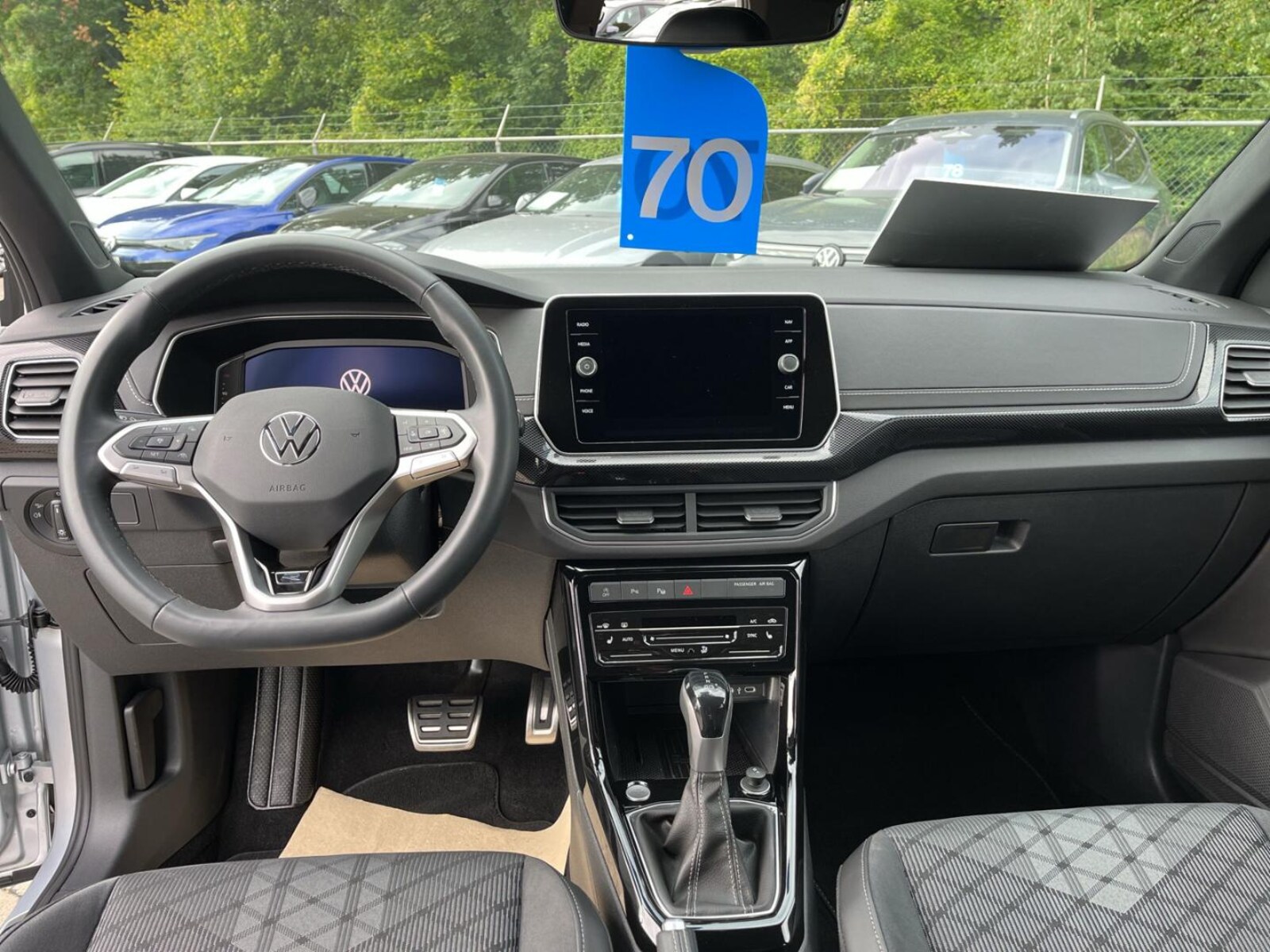 Volkswagen T-Cross – Bild 9